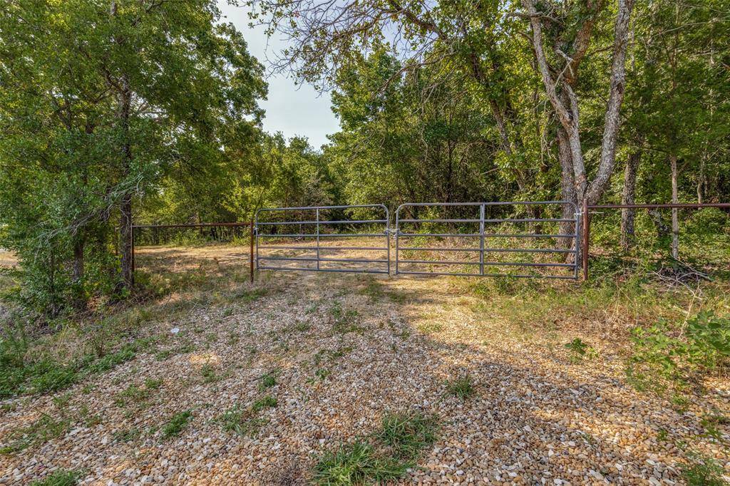 6650 State Hwy 56 Highway, Bells, TX 75414