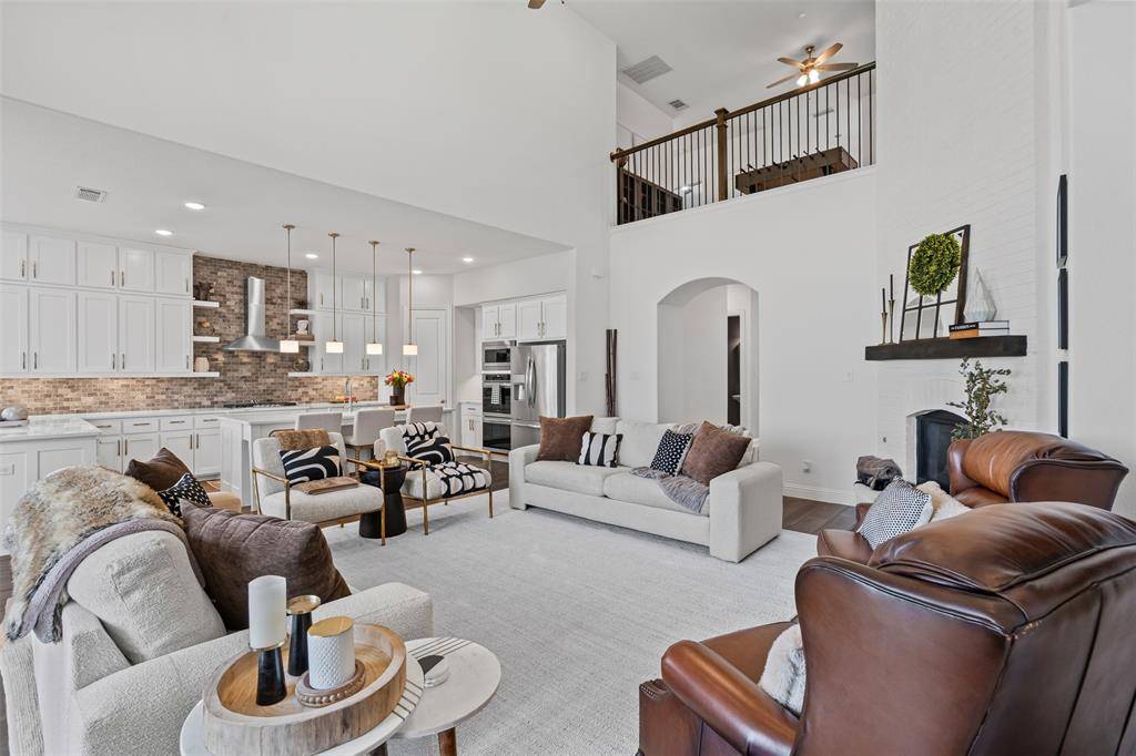 Fort Worth, TX 76008,1720 Rolling Heights Lane