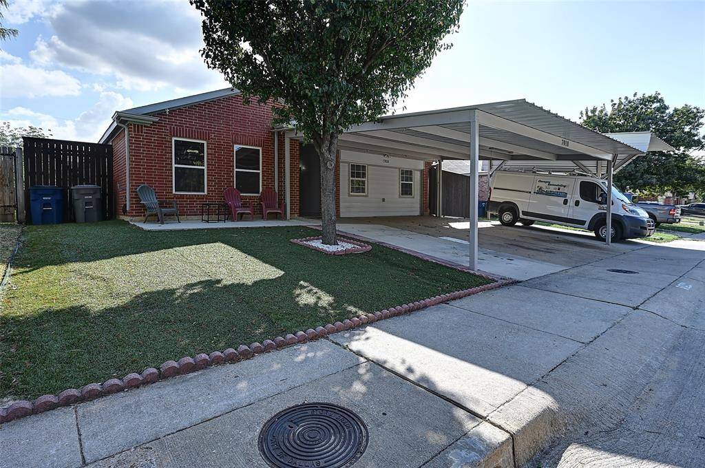 Dallas, TX 75217,7018 Petty Lane