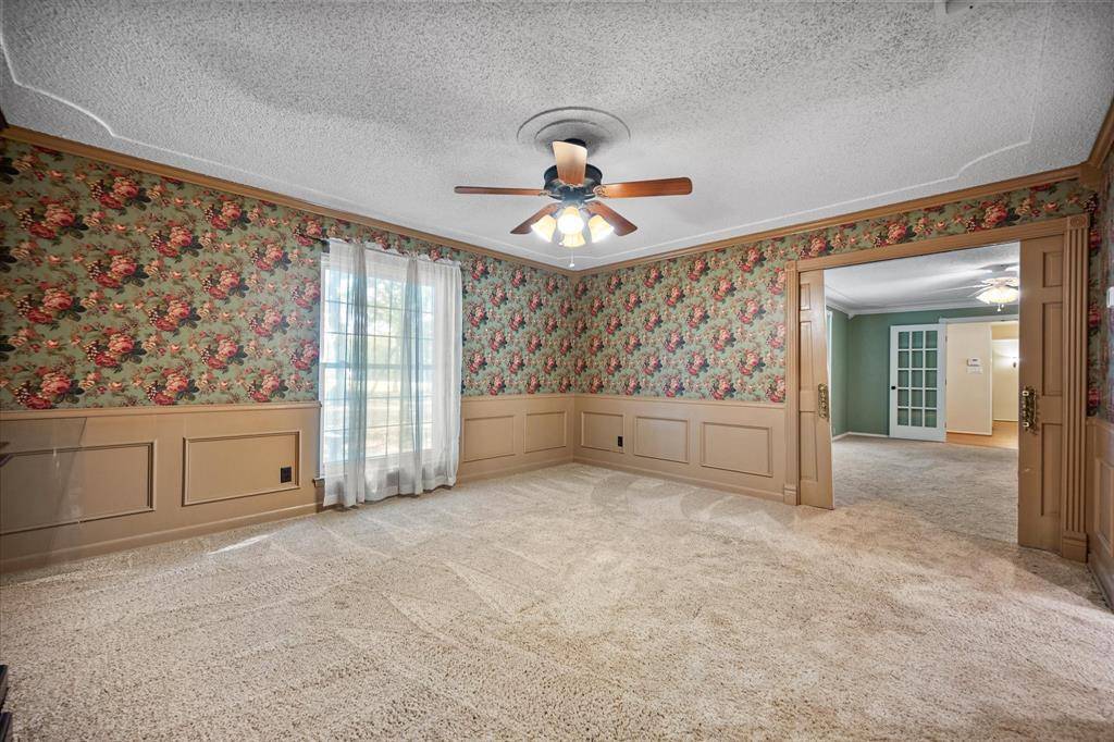 Arlington, TX 76017,5116 Hidden Oaks Lane