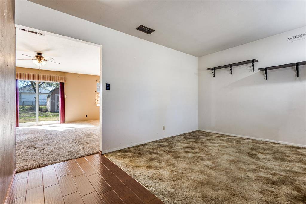 Gunter, TX 75058,113 E Oak Street