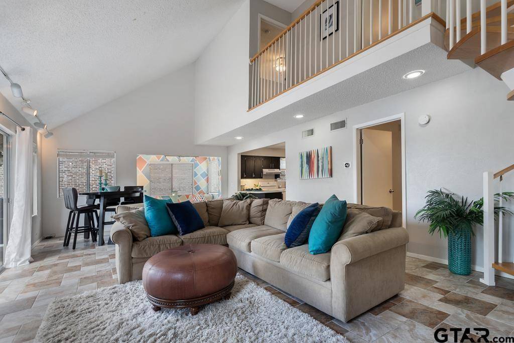 Hideaway, TX 75771,516 Hideaway Lane E