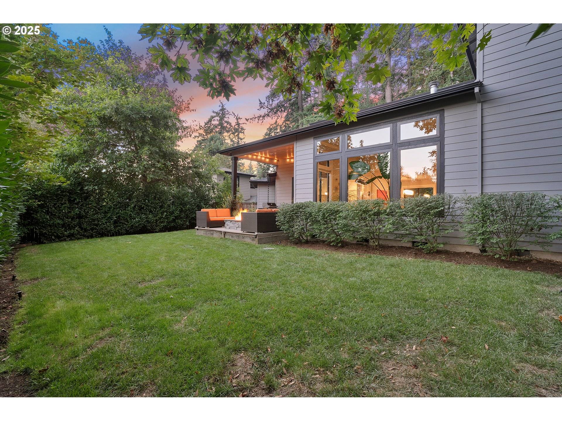 Lake Oswego, OR 97035,16200 WALUGA DR