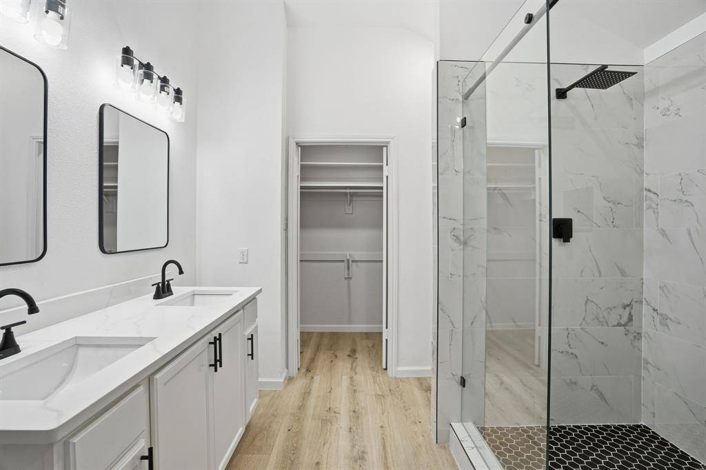 Rowlett, TX 75088,3805 Drakestone Avenue