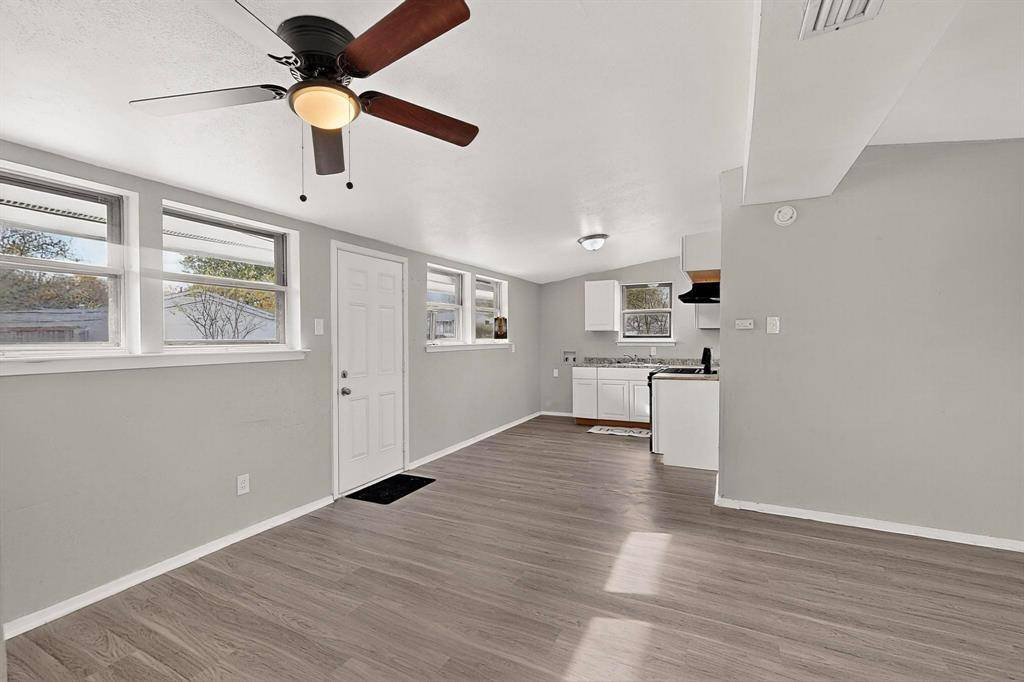 Garland, TX 75040,534 Henderson Circle