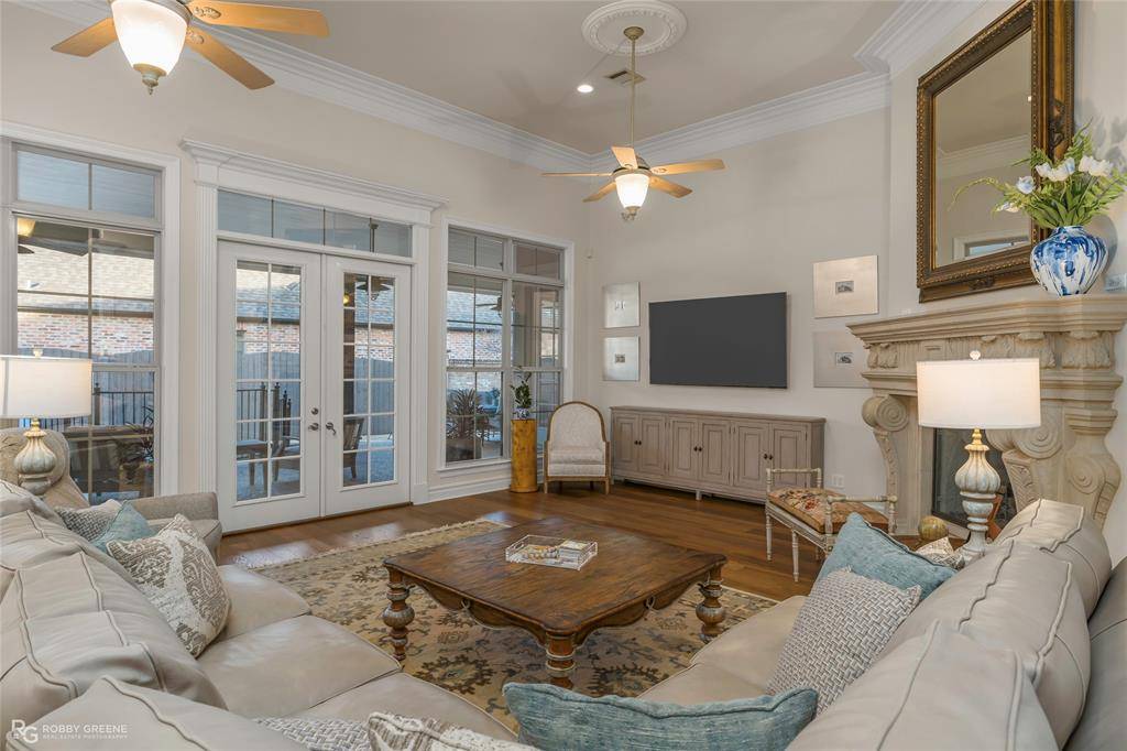 Bossier City, LA 71111,200 Evangeline Walk