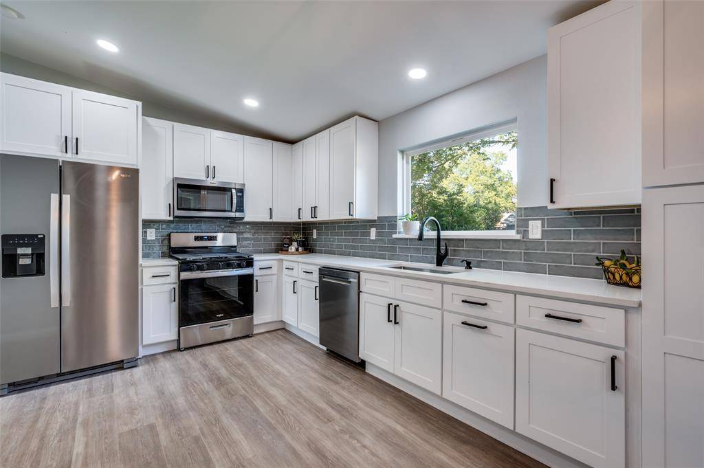 Lake Dallas, TX 75065,718 Glen Rhea Drive