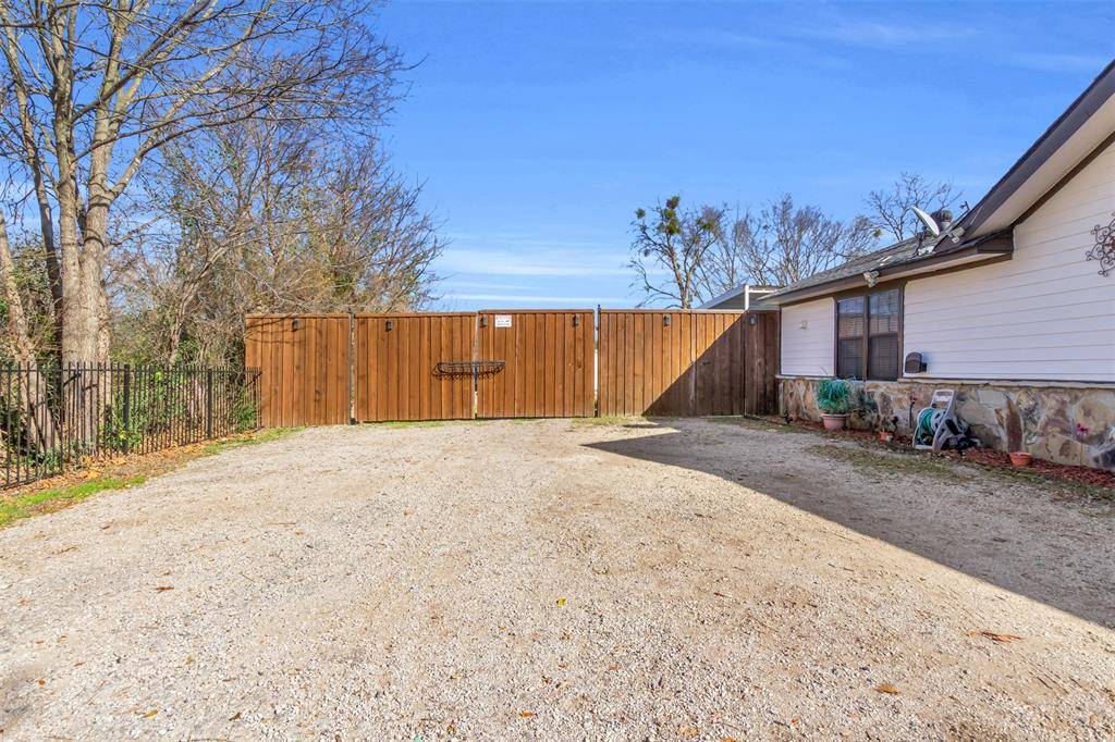 Terrell, TX 75160,906 Griffith Avenue