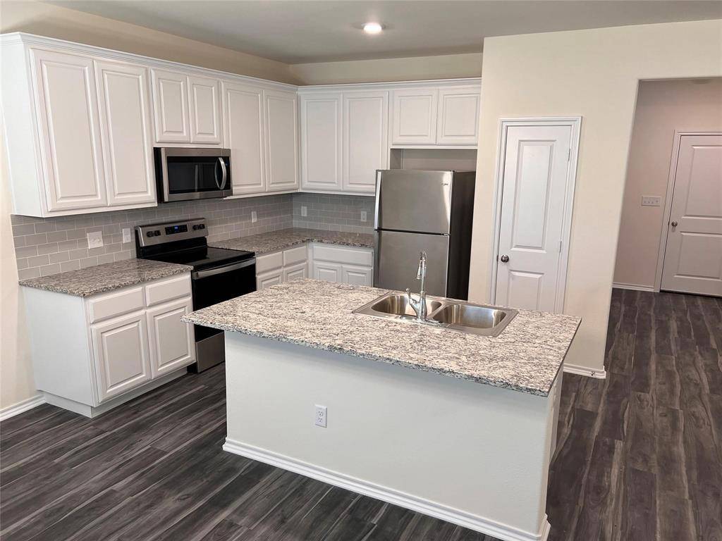 Bonham, TX 75418,716 E 5th Street