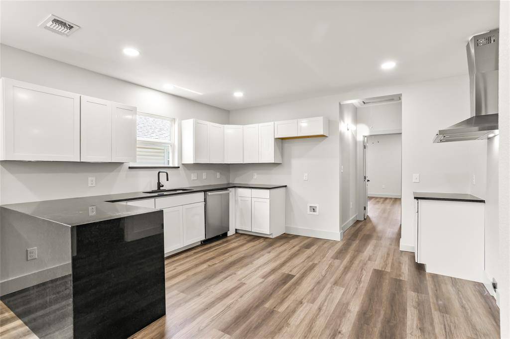 Denison, TX 75020,1127 W Morgan Street