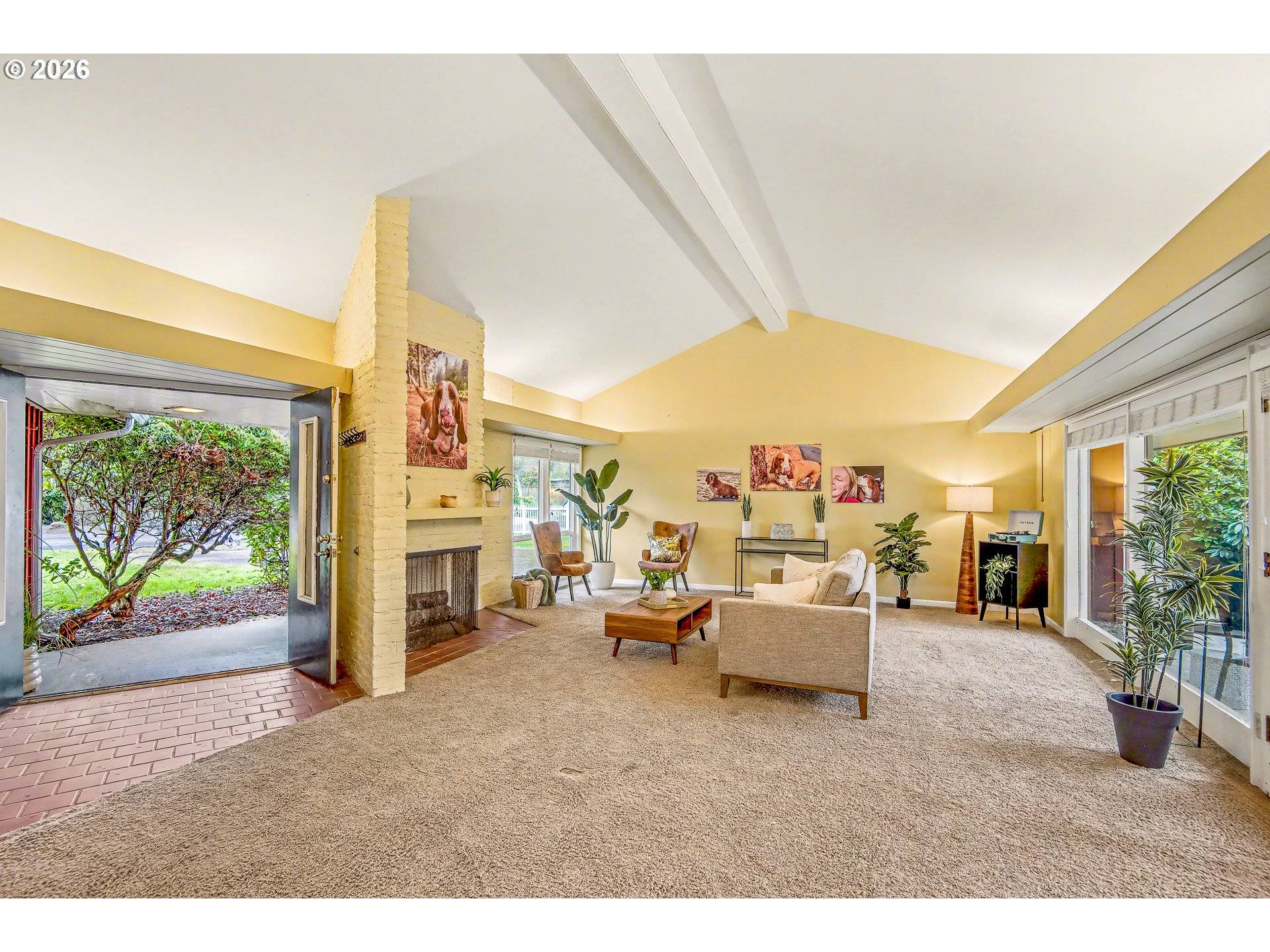 Eugene, OR 97401,2453 PIONEER PIKE