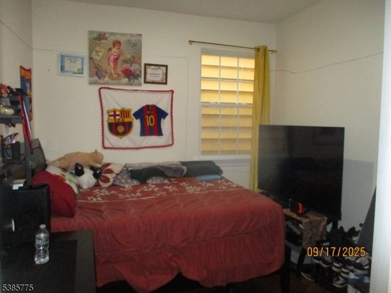 Newark City, NJ 07105,63 Warwick St