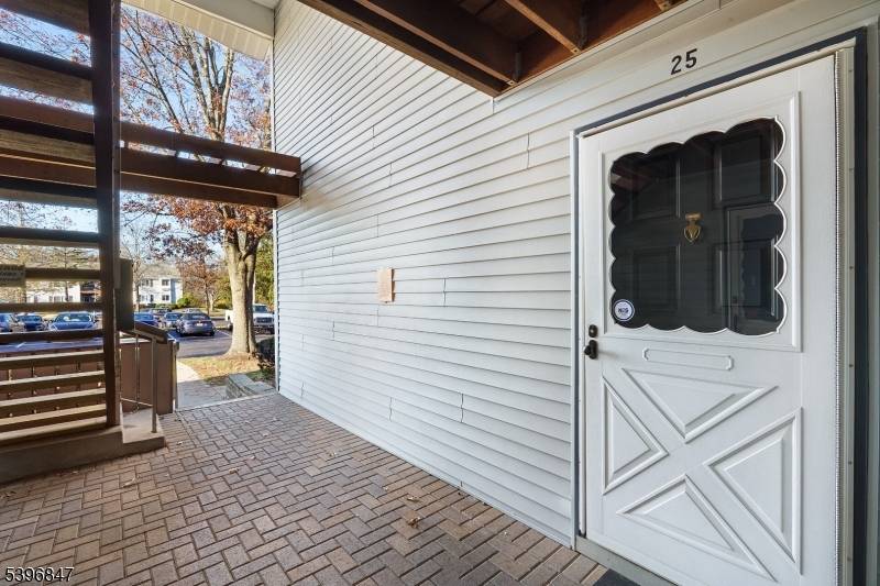 Franklin Twp., NJ 08873,25 Steeplechase Ct #25