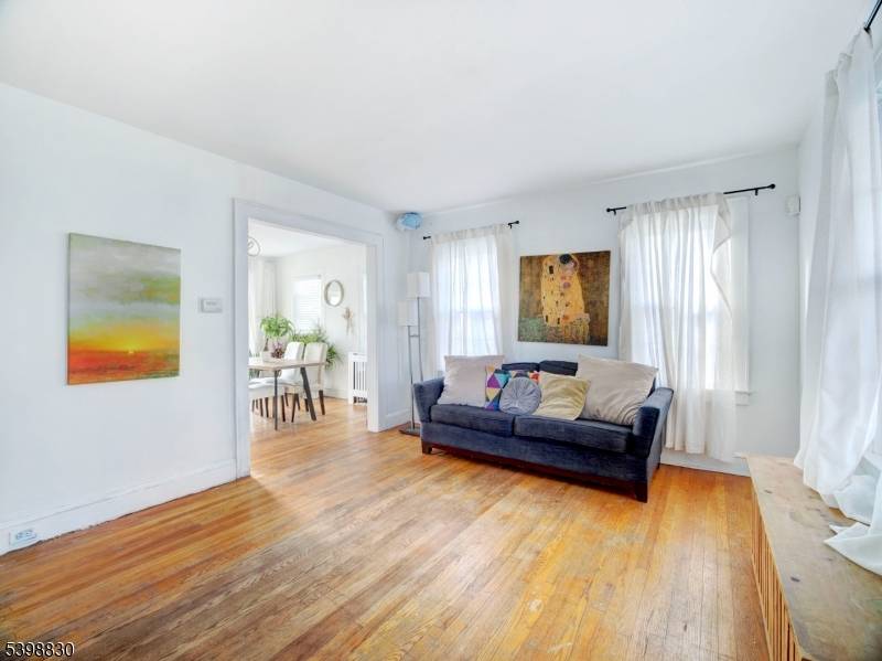 Kenilworth Boro, NJ 07033,723 Kingston Ave