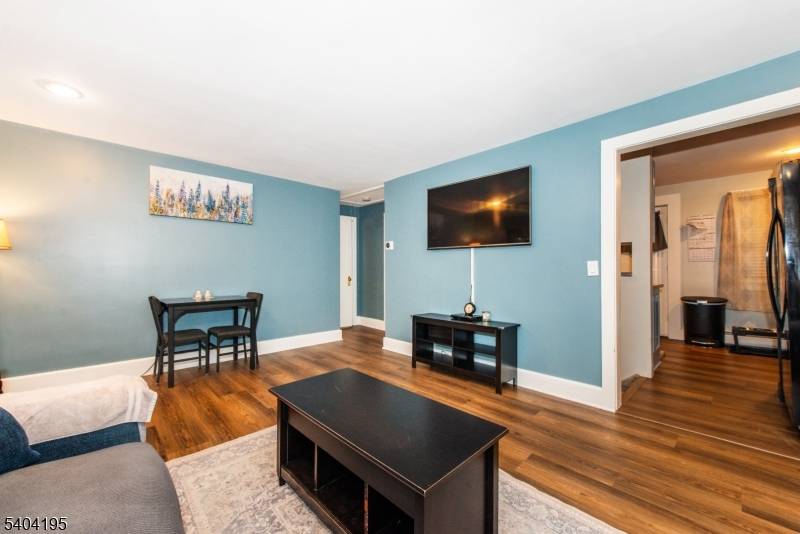 Hopatcong Boro, NJ 07821,304 Squaw Trl