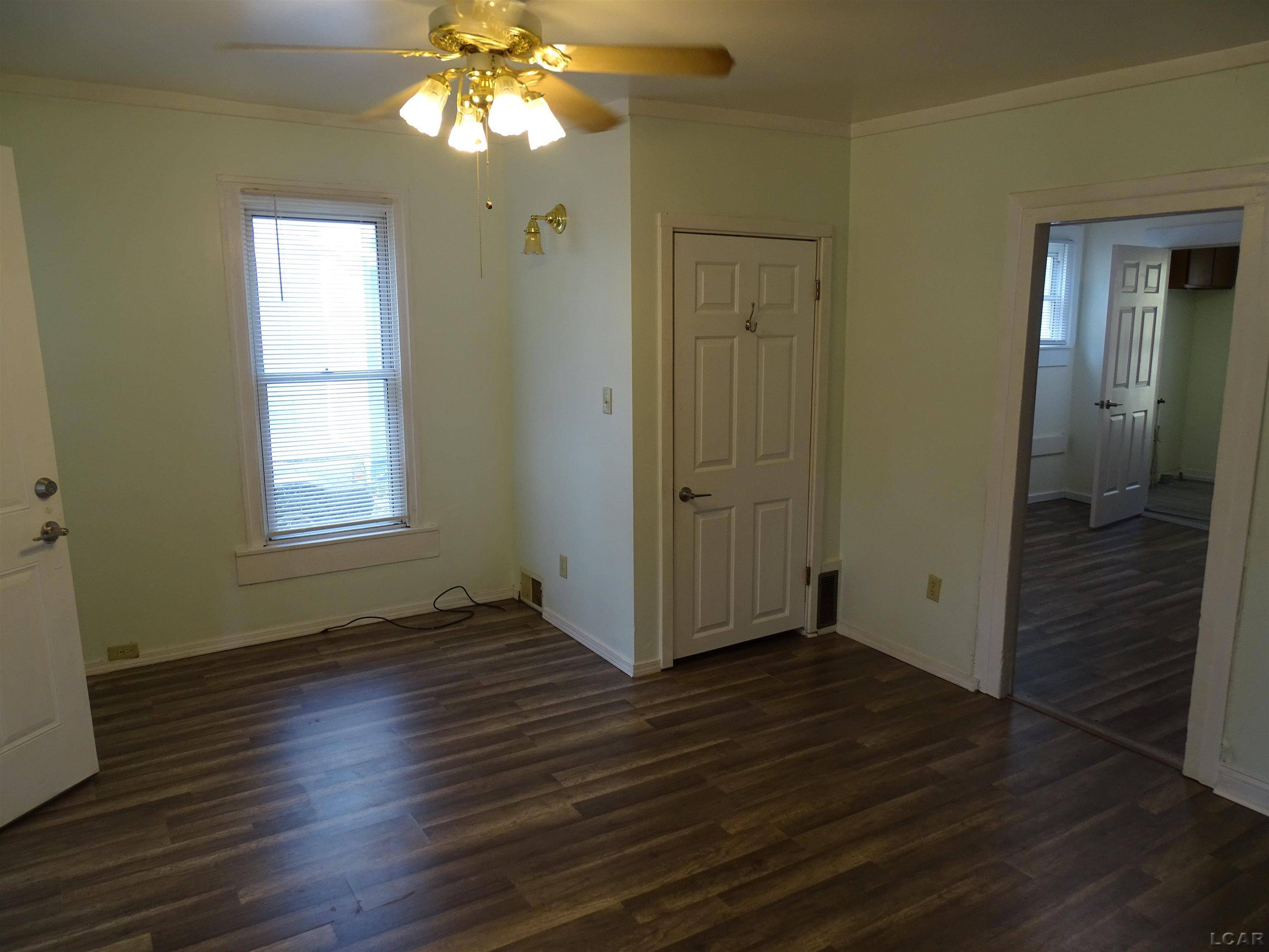 Adrian, MI 49221,423 E Butler ST