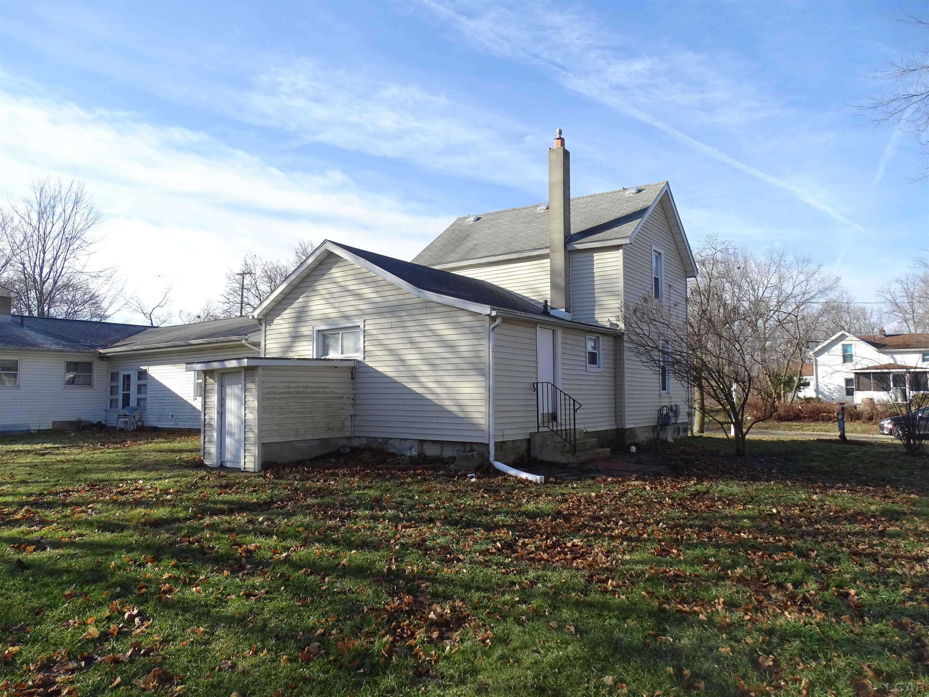 Adrian, MI 49221,839 Dennis ST