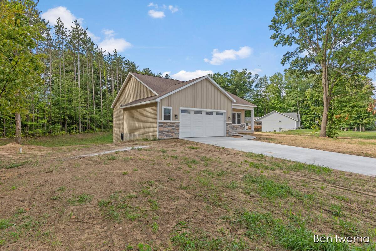 Coopersville, MI 49404,9026 Weston DR