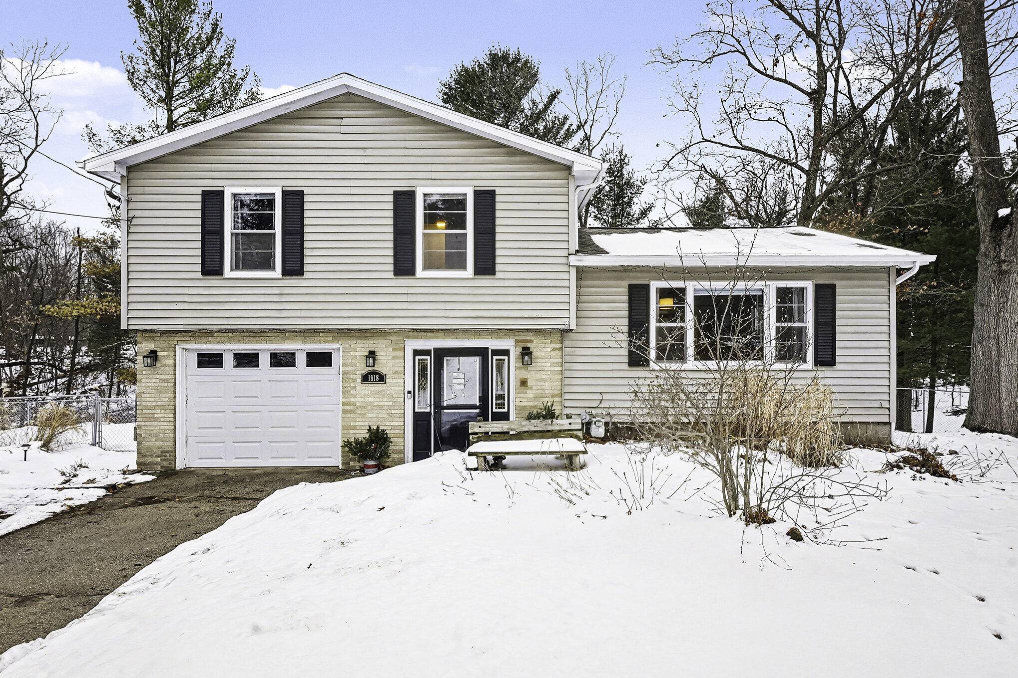 Whitehall, MI 49461,1918 S Mears AVE