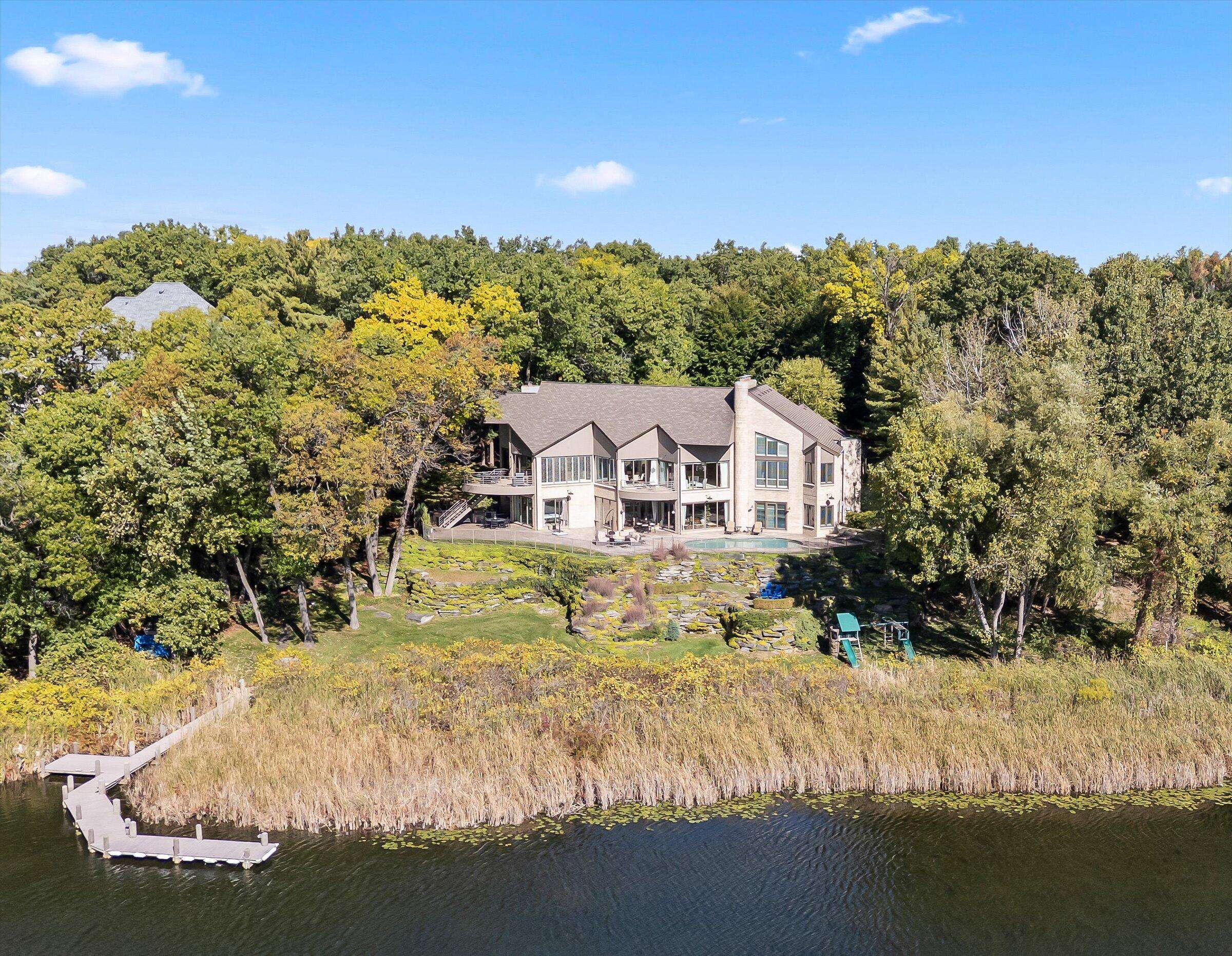 Bloomfield Hills, MI 48302,1735 Heron Ridge DR