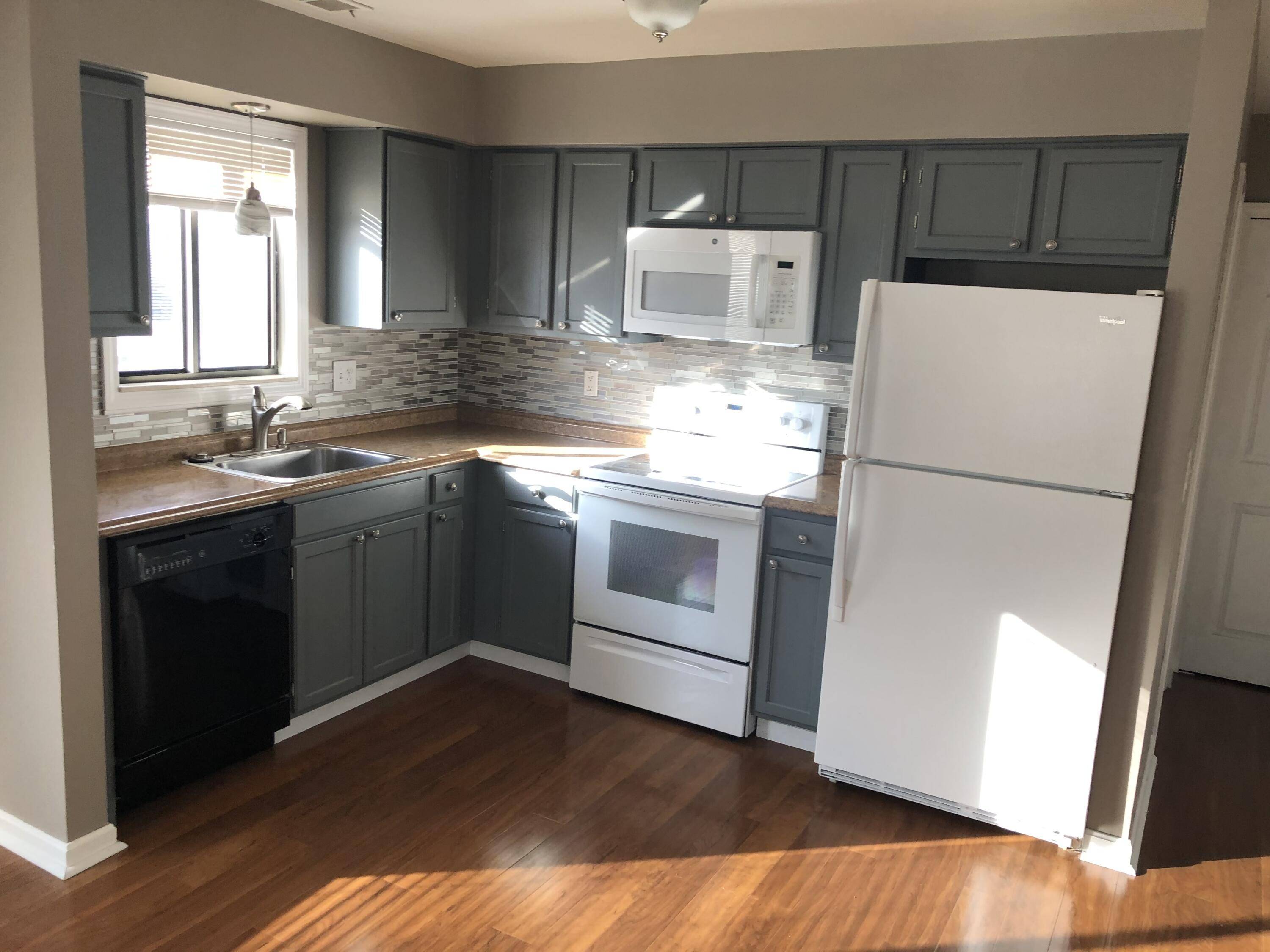 Plymouth, MI 48170,679 Karmada ST