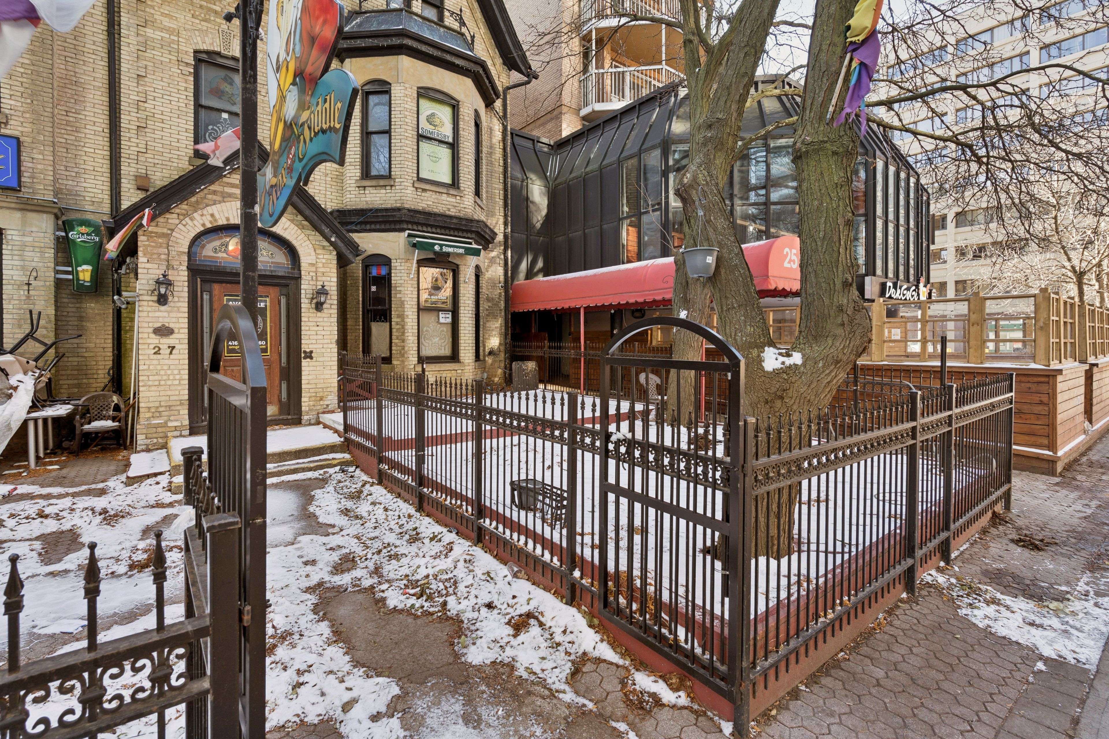 Toronto C08, ON M4Y 1G7,27 Wellesley ST E