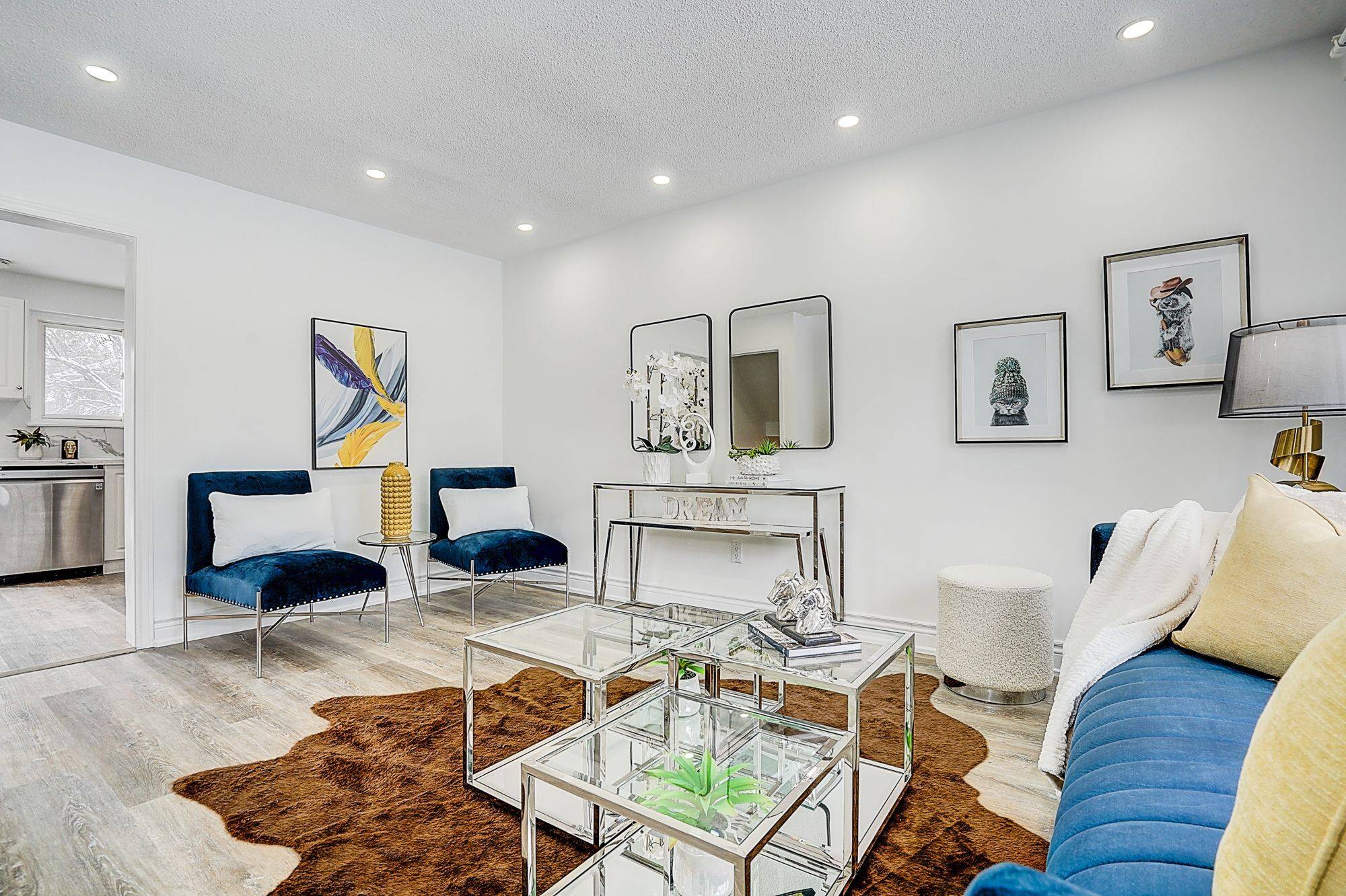 Toronto C15, ON M2H 2P4,224 Hollyberry TRL