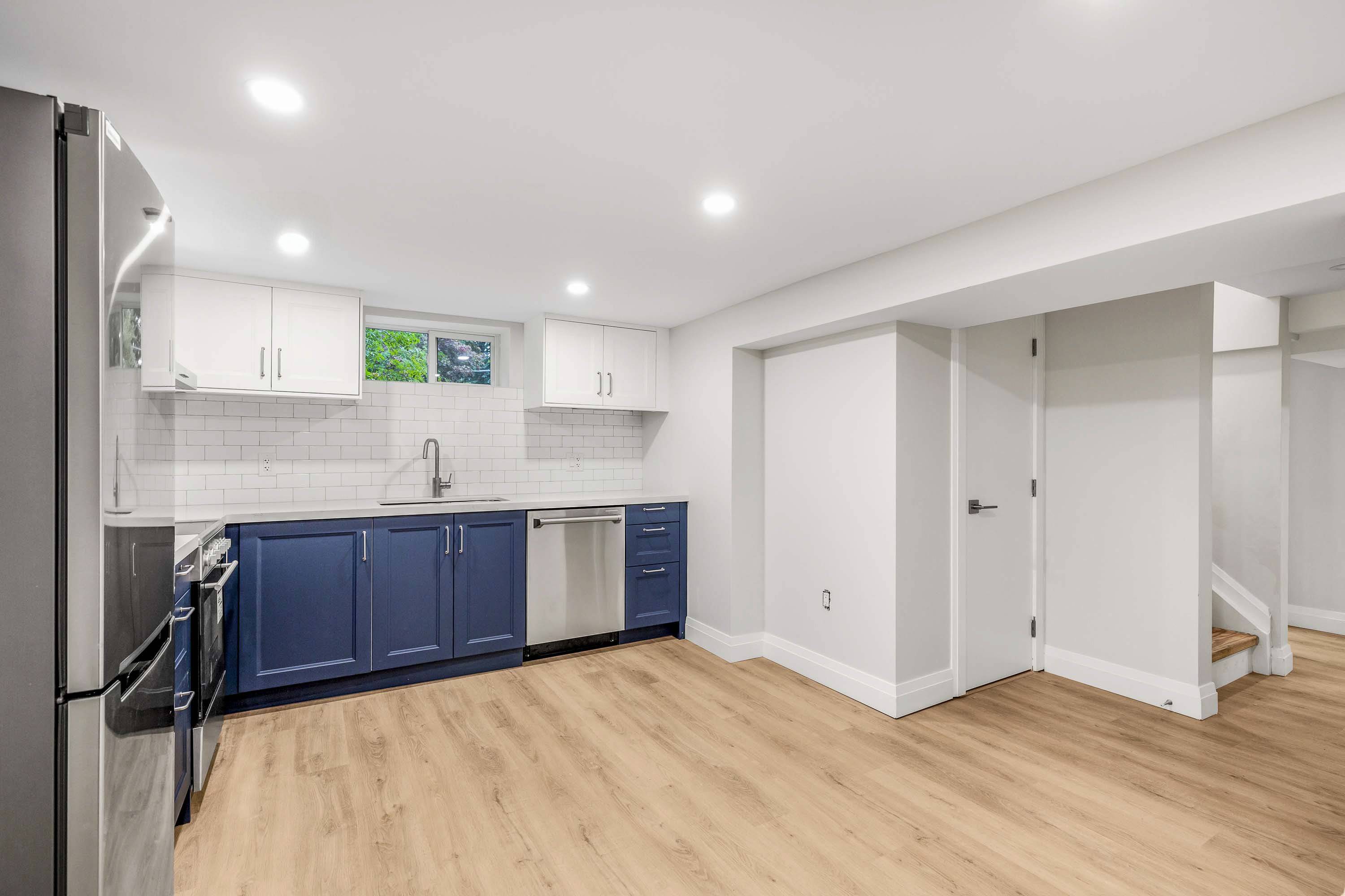 Toronto C10, ON M4S 1P8,116 Manor RD E #Lower