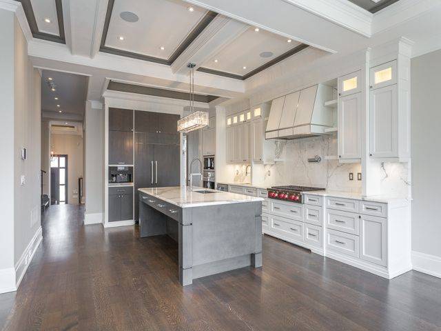 Toronto C04, ON M5M 2R6,17 Dunblaine AVE