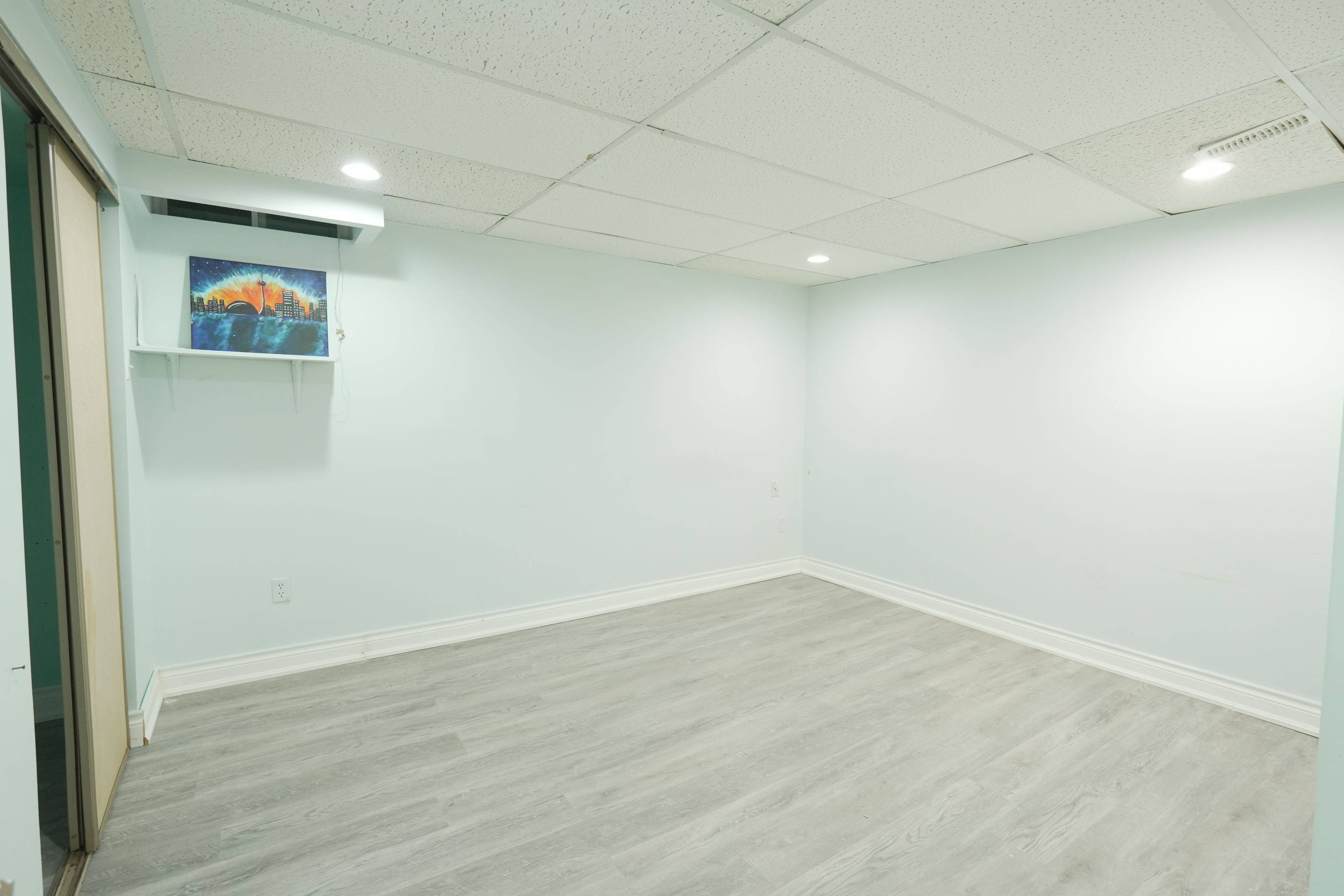 Toronto E10, ON M1C 3Y4,151 Calverley TRL #Bsmnt