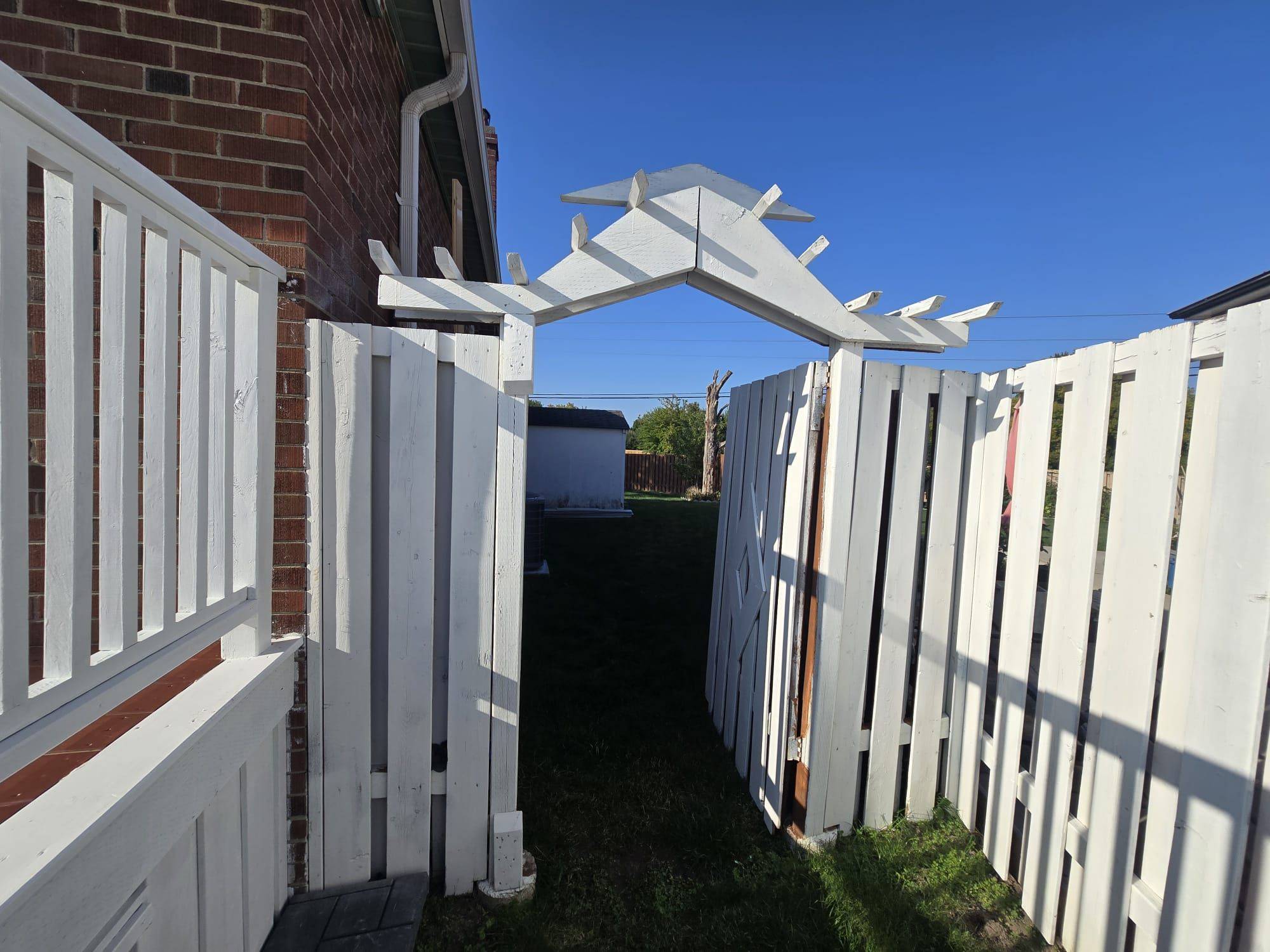 Toronto E04, ON M1R 3W8,15 Princemere CRES