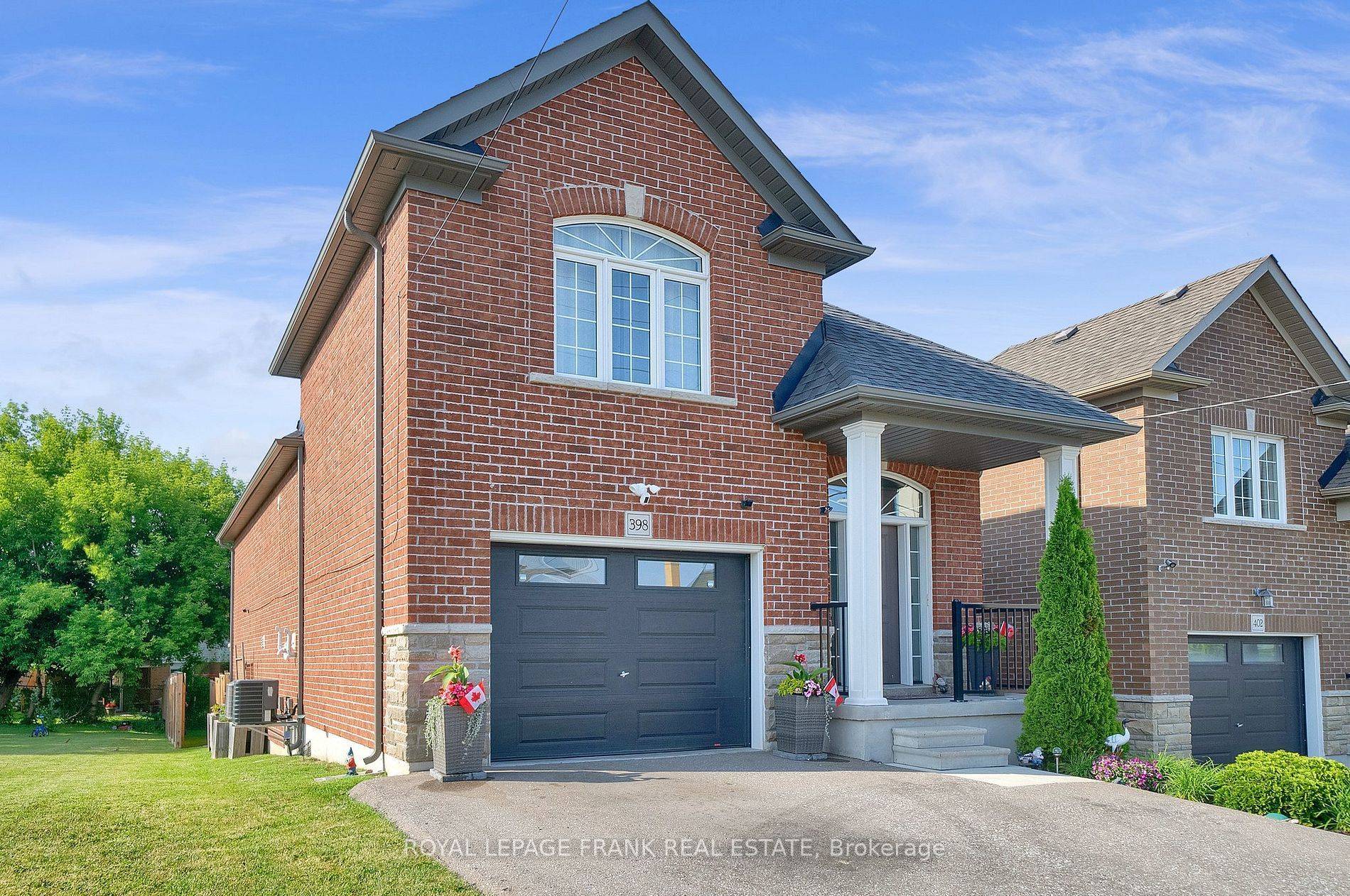 Oshawa, ON L1H 2R1,398 Olive AVE