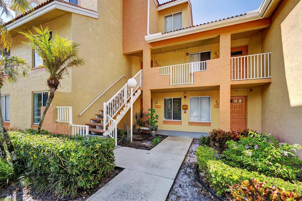 Coral Springs, FL 33071,913 CORAL CLUB DR #913