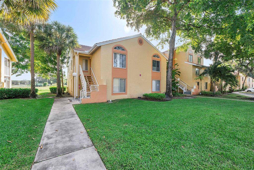 Coral Springs, FL 33071,967 Coral Club Dr #967