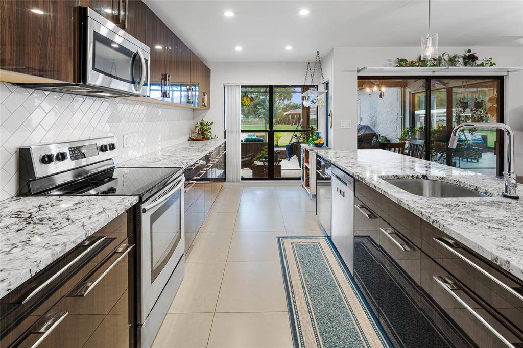 Deerfield Beach, FL 33442,3056 Deer Creek Lake Shore Dr #3056