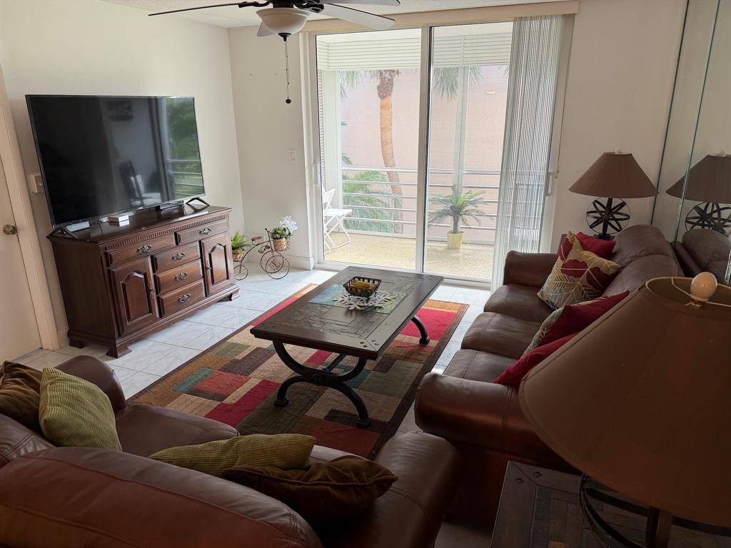 Lighthouse Point, FL 33064,4502 N Federal Hwy #235D