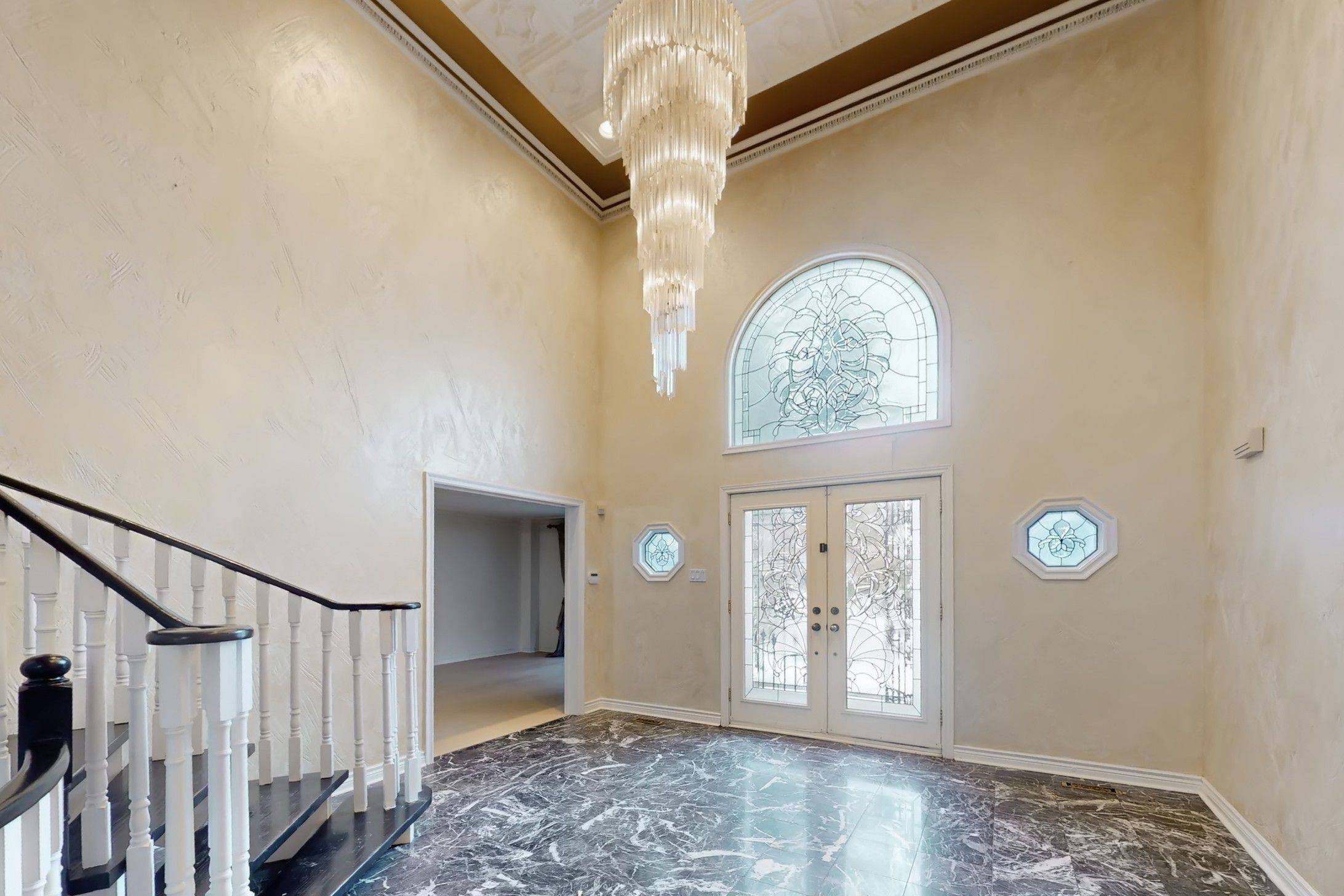 Richmond Hill, ON L4B 2V8,61 Glenayr RD