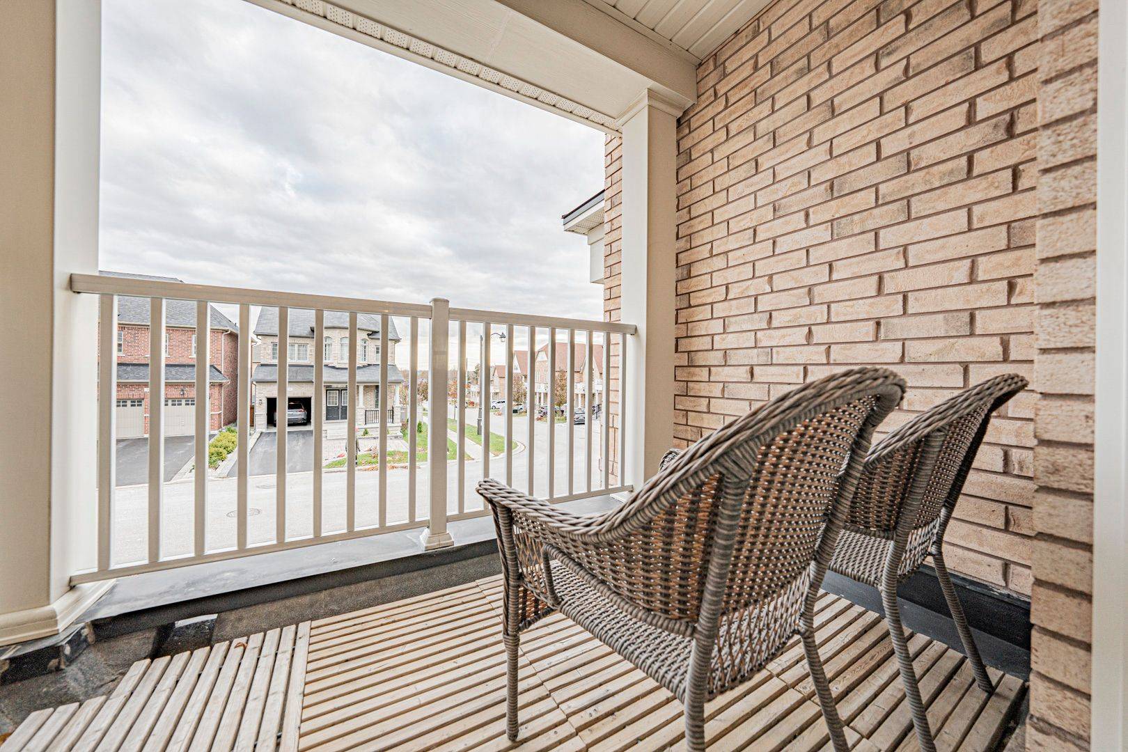 Markham, ON L6C 0W1,28 Manila AVE