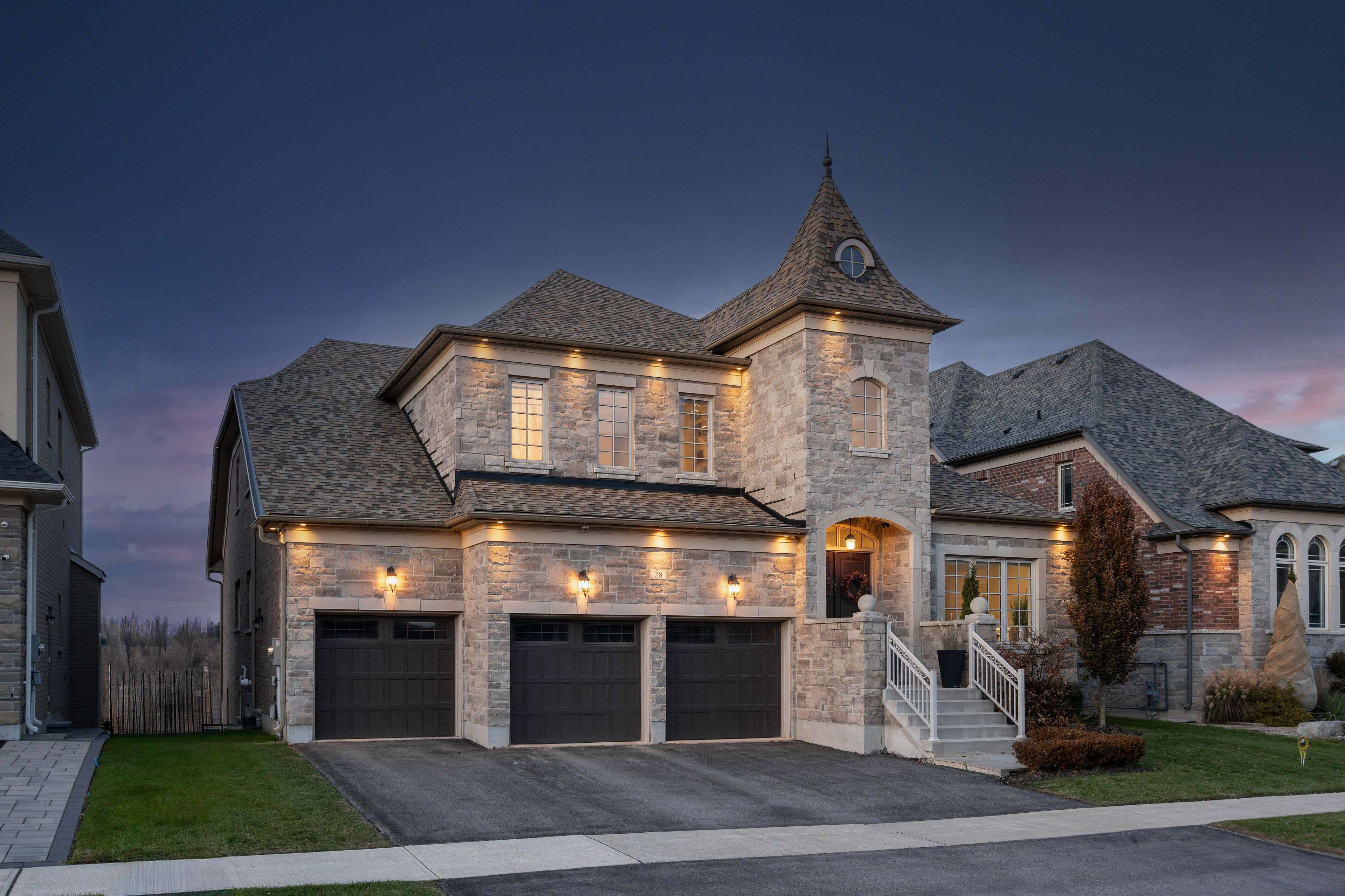 King, ON L7B 0A5,28 Coppermine CT