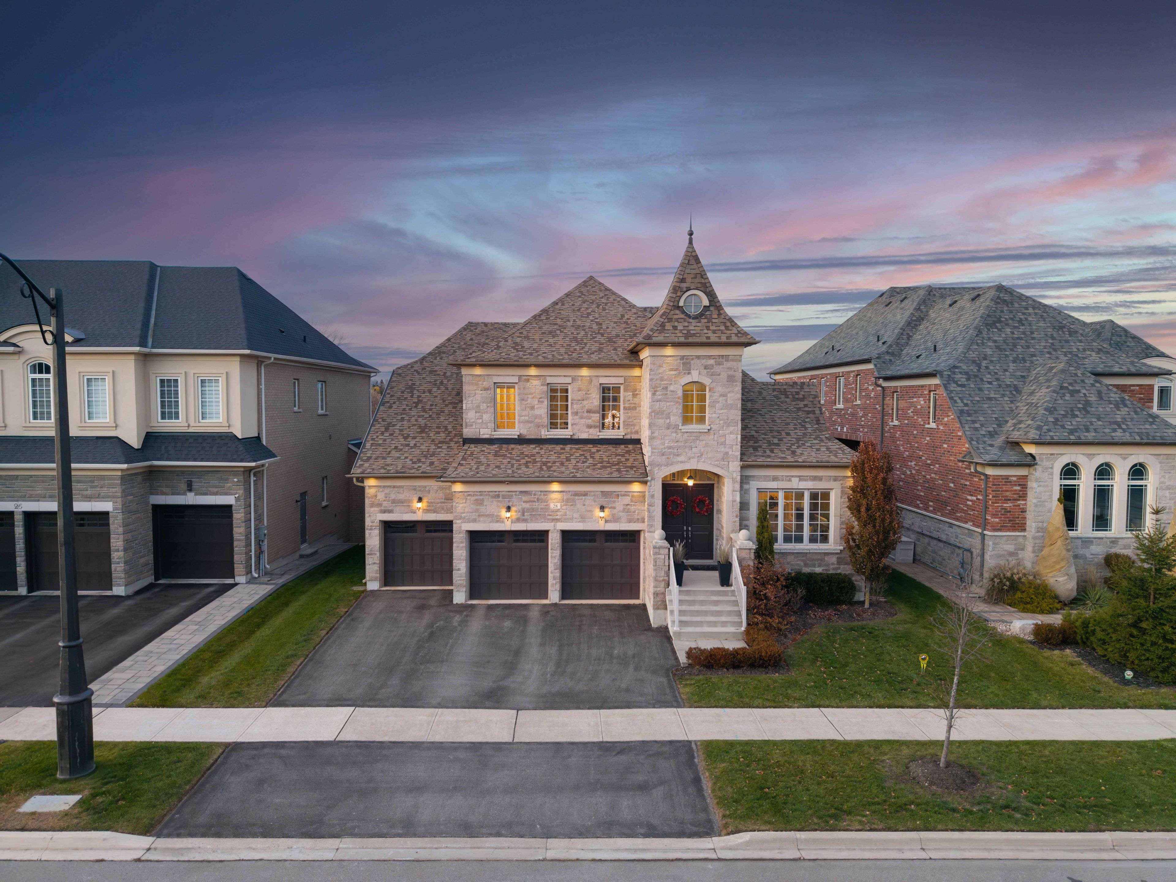 King, ON L7B 0A5,28 Coppermine CT