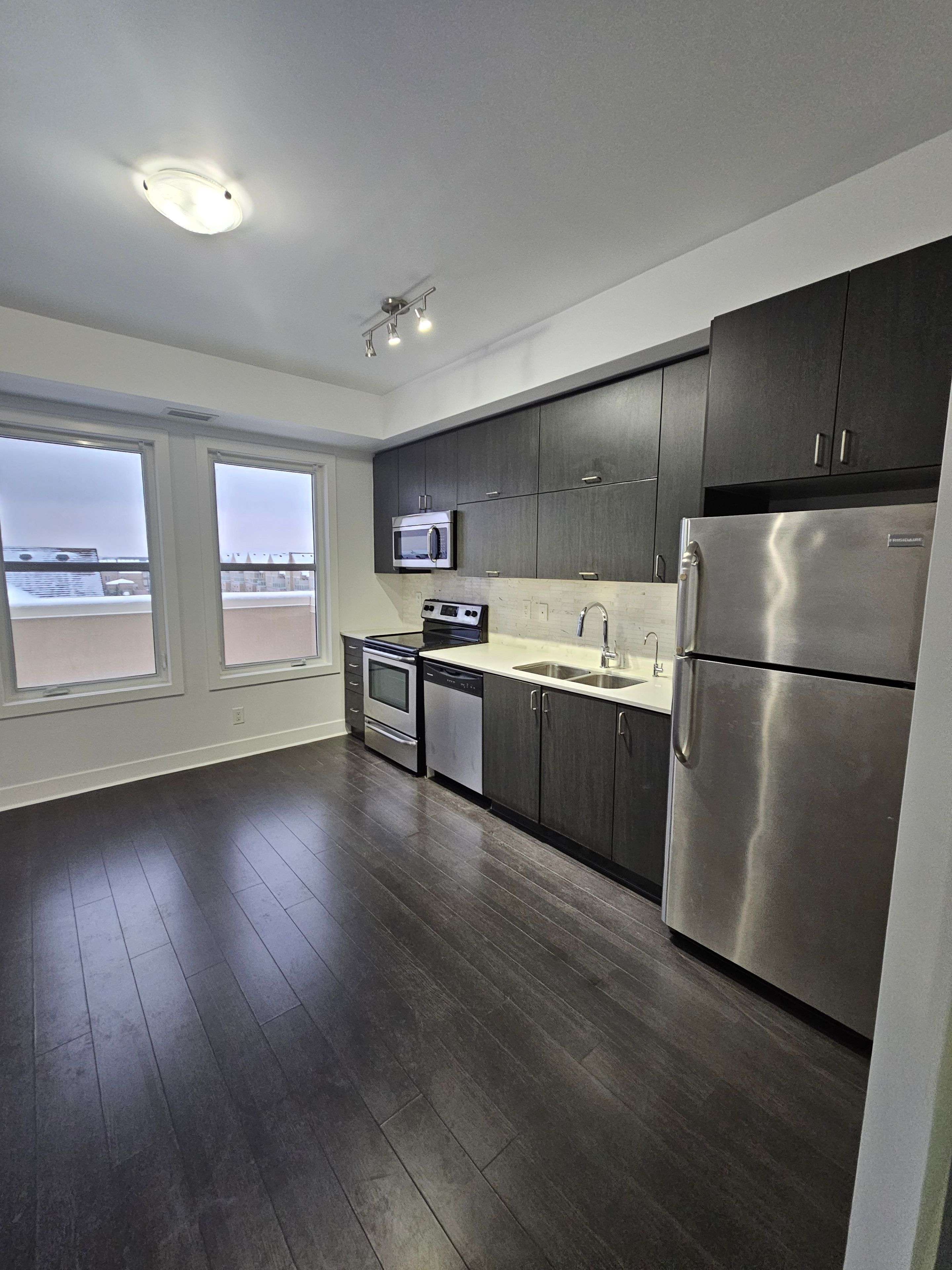 Markham, ON L6C 0V5,28 Prince Regent ST #Ph14