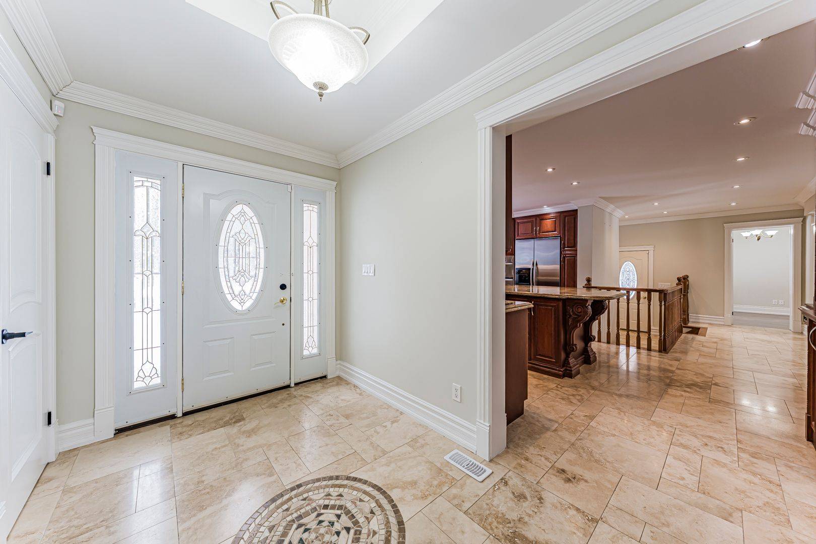 Markham, ON L3R 8G2,85 Lee AVE #Upper