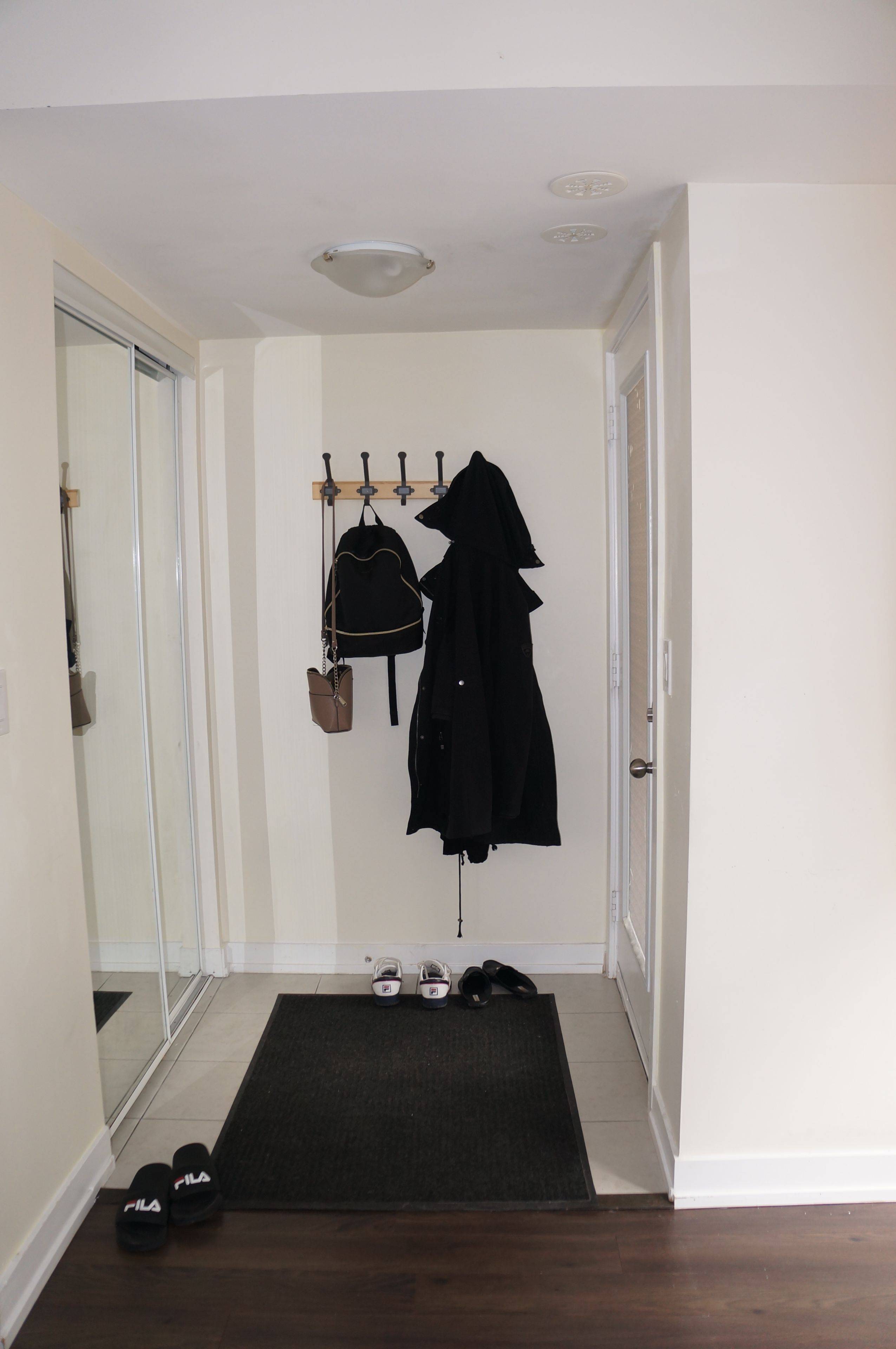 Markham, ON L6B 0A3,10 Dunsheath WAY #209