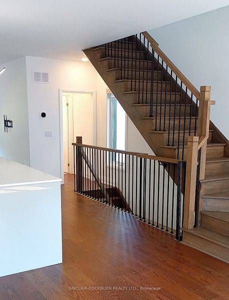 Richmond Hill, ON L4E 1L3,20 Persica ST