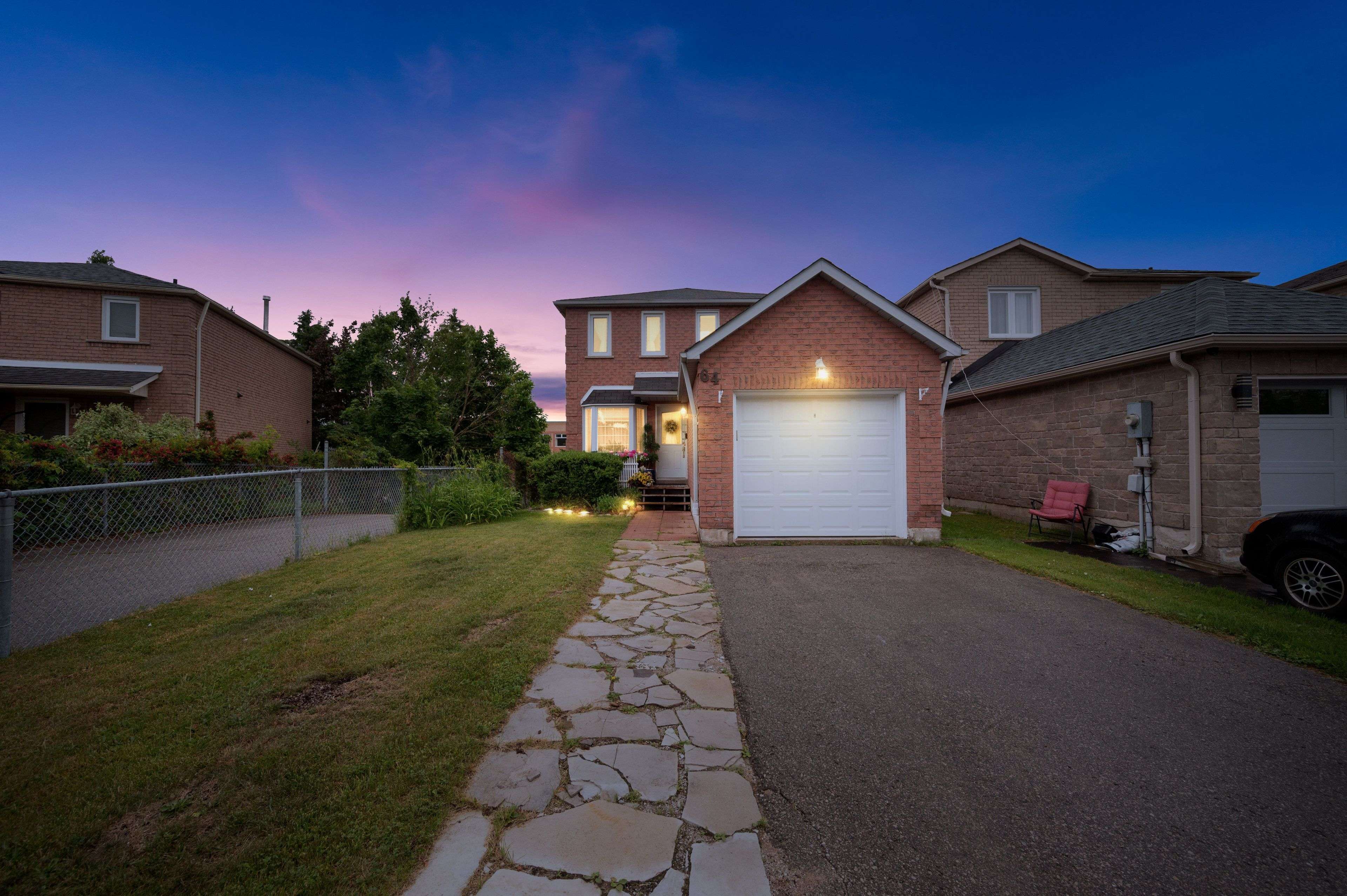 Barrie, ON L4N 7E1,64 Wallace DR