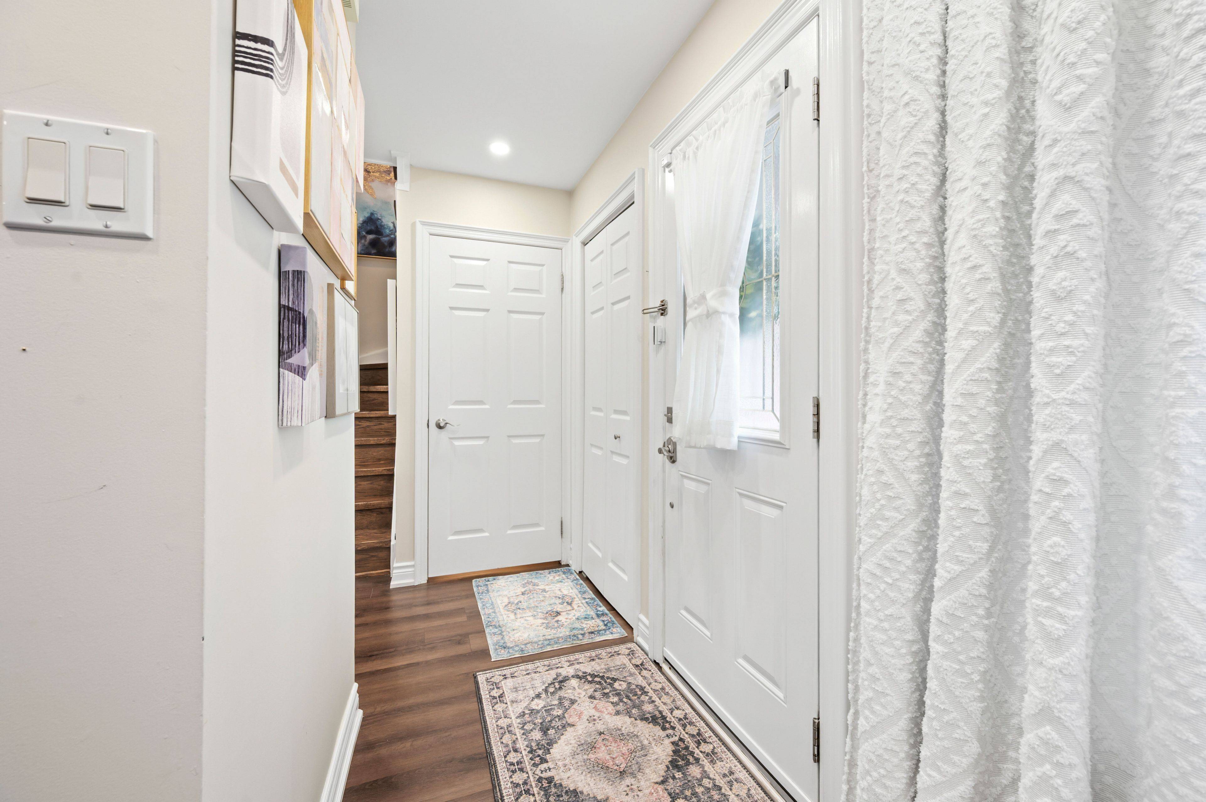 Barrie, ON L4N 7E1,64 Wallace DR