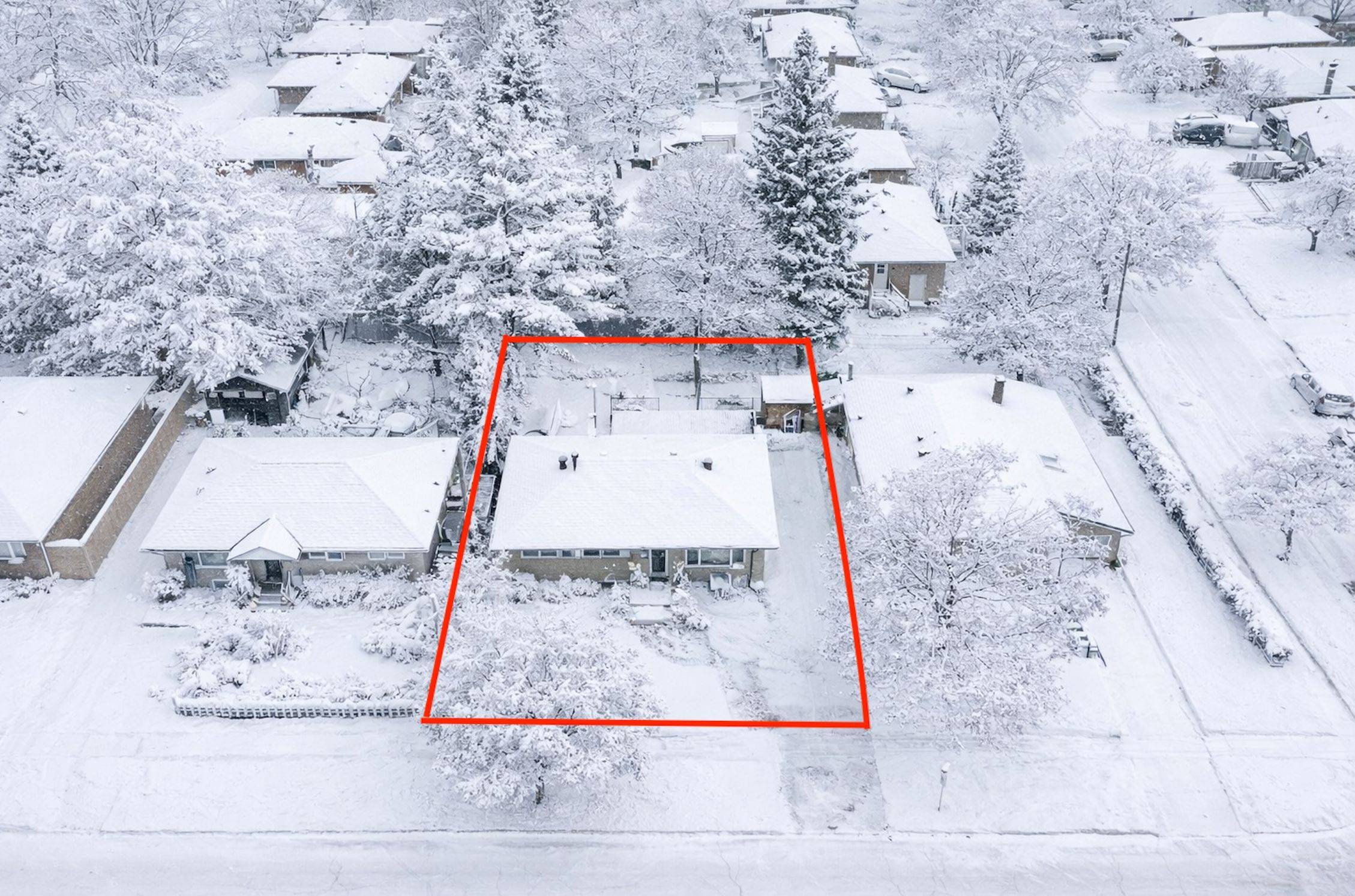 Barrie, ON L4M 3S2,63 Davidson ST