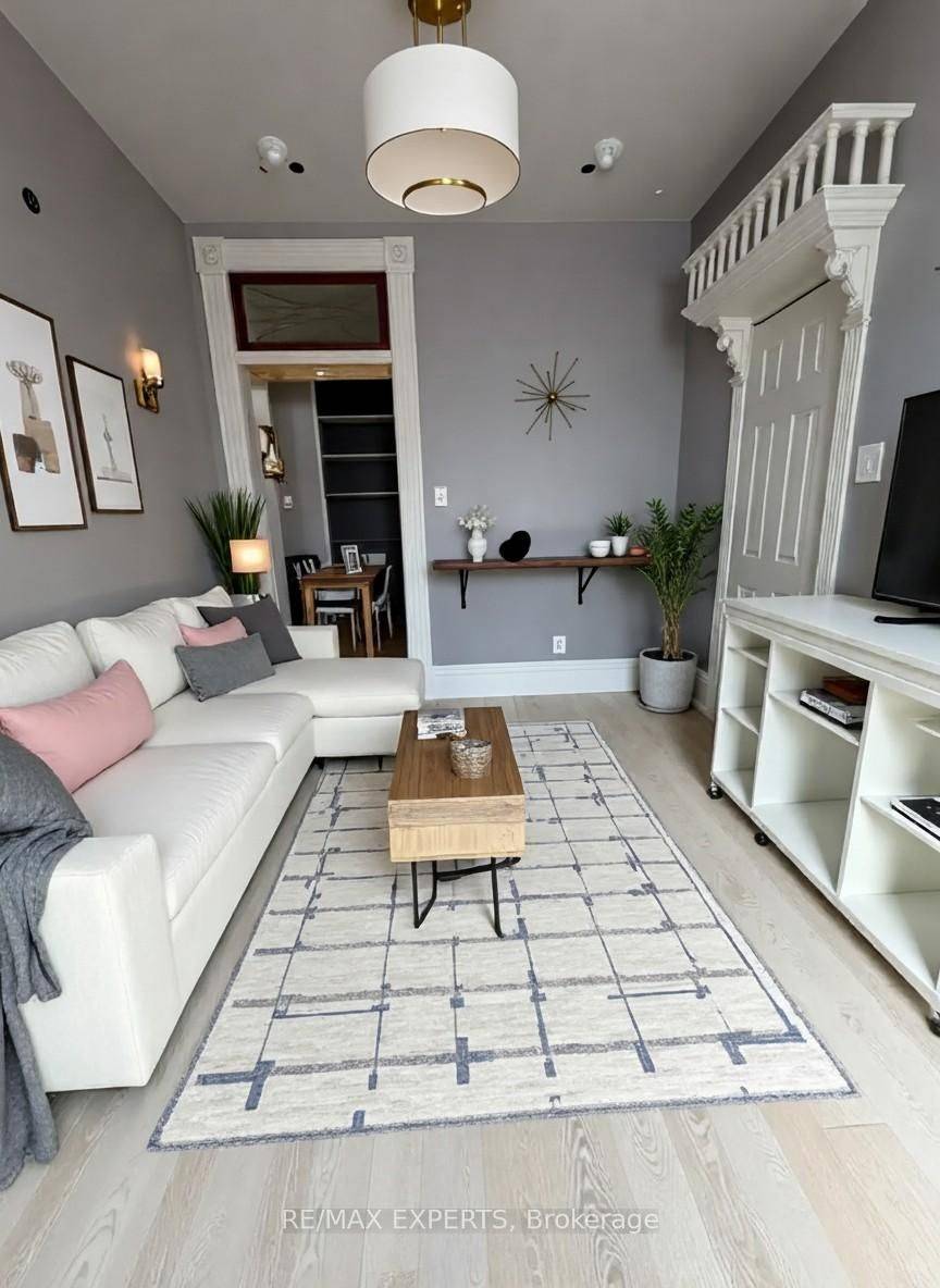 Orangeville, ON L9W 2G5,18 Faulkner ST #3