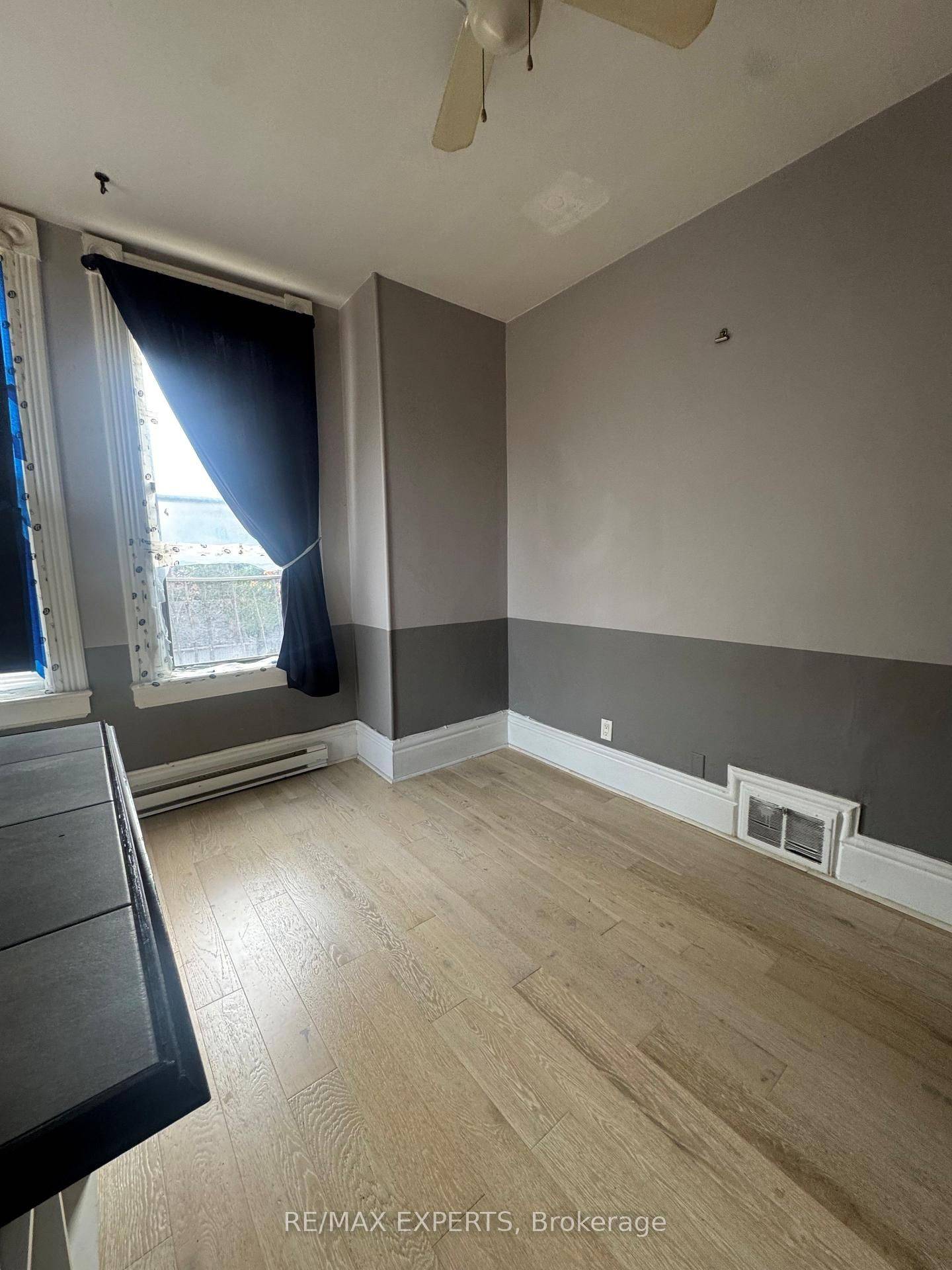 Orangeville, ON L9W 2G5,18 Faulkner ST #3