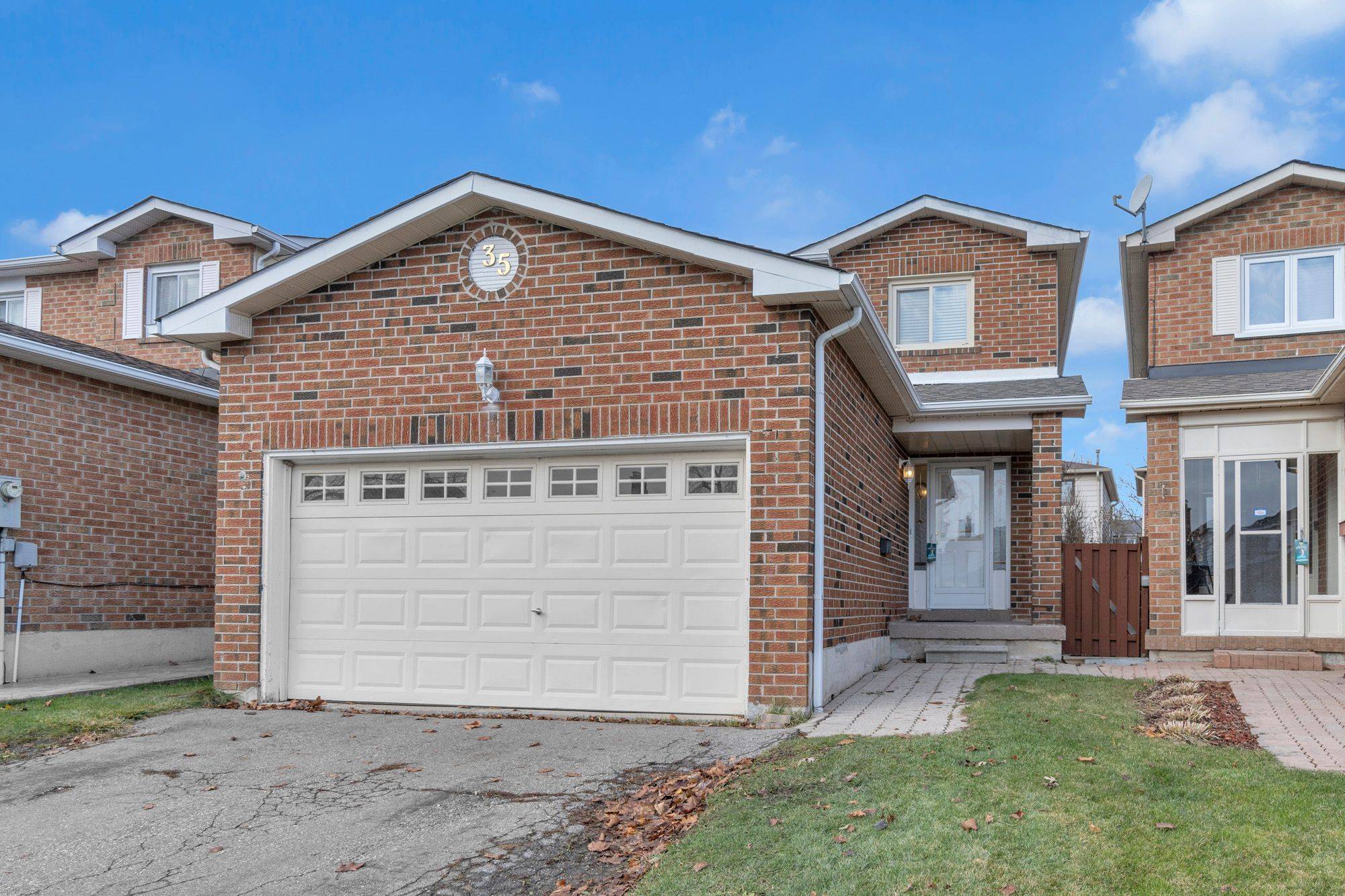 Brampton, ON L6Z 1R8,35 Ferri CRES